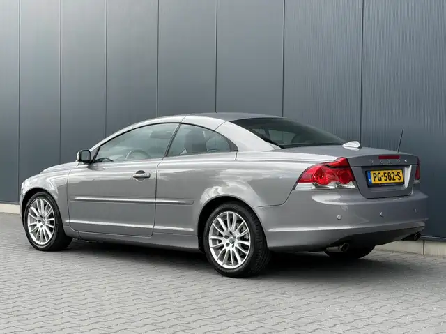 Volvo C70 view 12