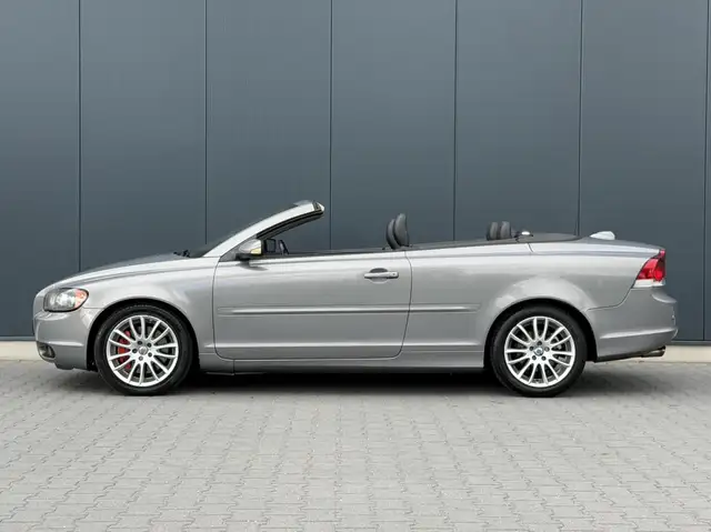 Volvo C70 view 10