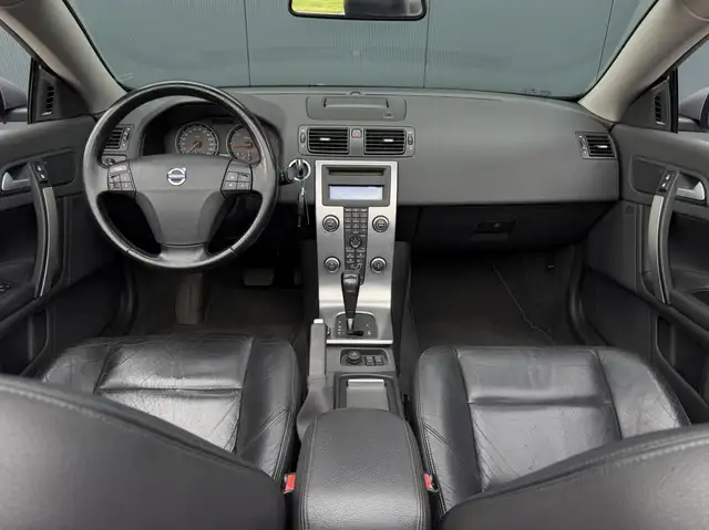 Volvo C70 view 16
