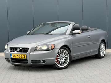 Convertible 2.4 D5 Summum Leder - Xenon - Goed Ond