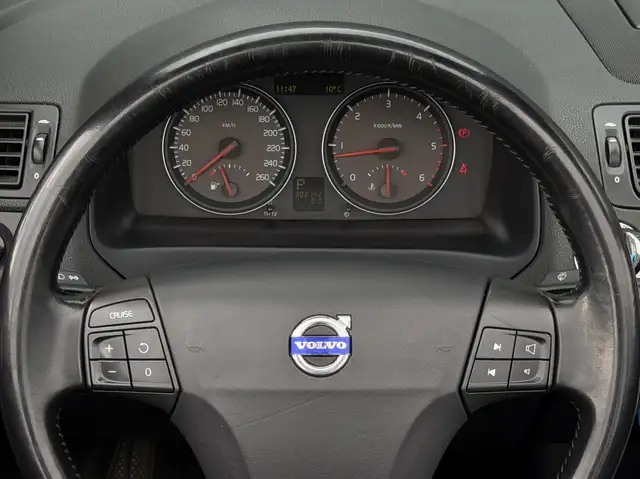 Volvo C70 view 23