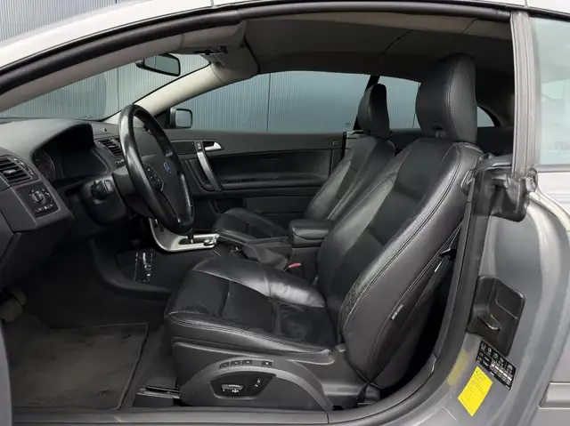Volvo C70 view 19