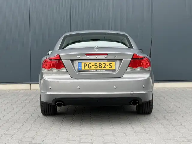 Volvo C70 view 8