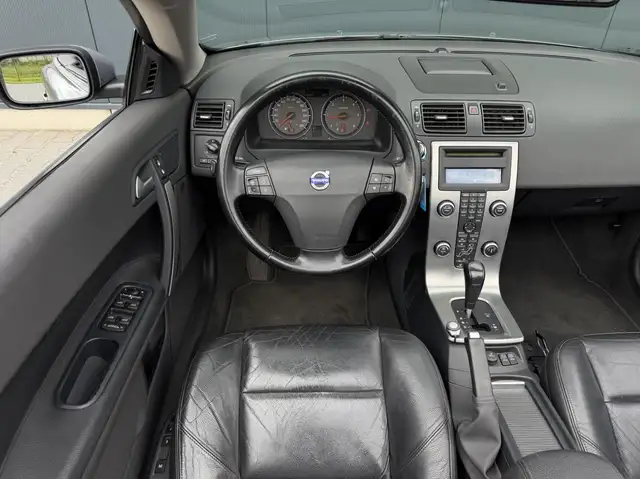Volvo C70 view 21