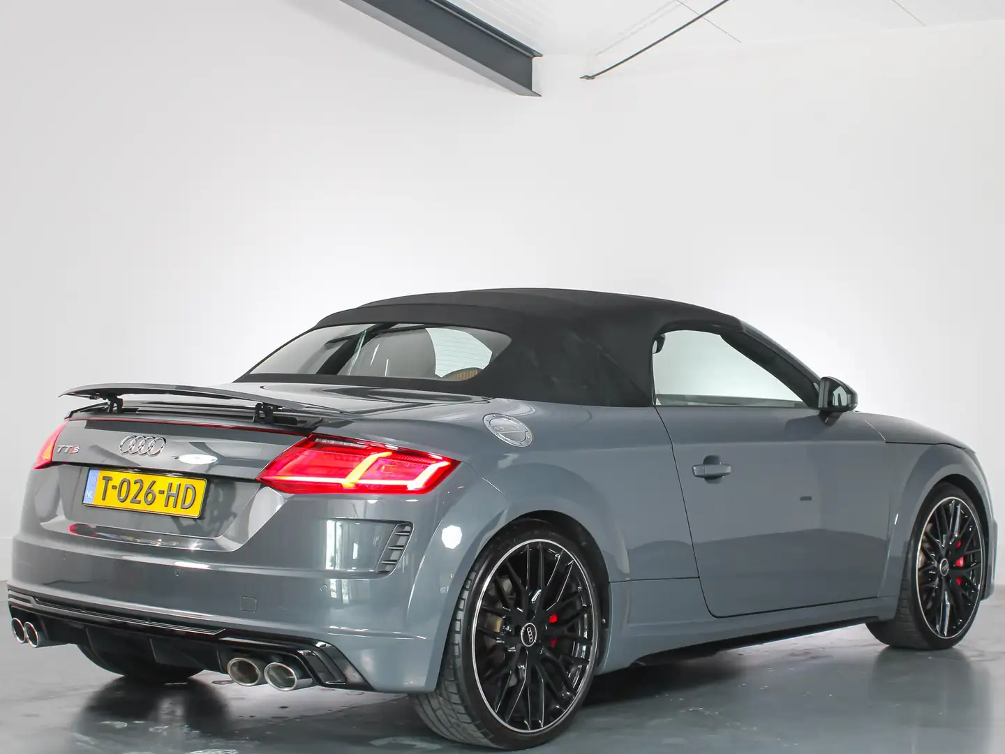 Audi TTS Roadster Quattro Competition, B&O, Carbon, Matrix, Сірий - 2