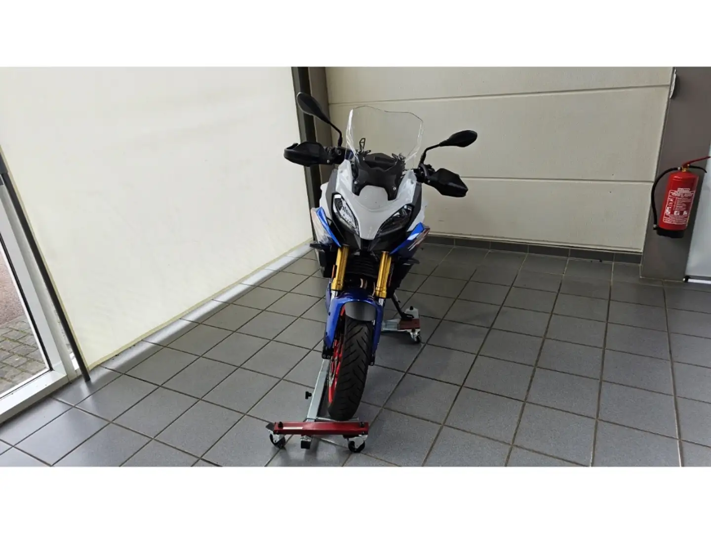 BMW F 900 XR KeylessRide, Komfort-Paket, Dynamik-Paket, Fahrmod Wit - 2