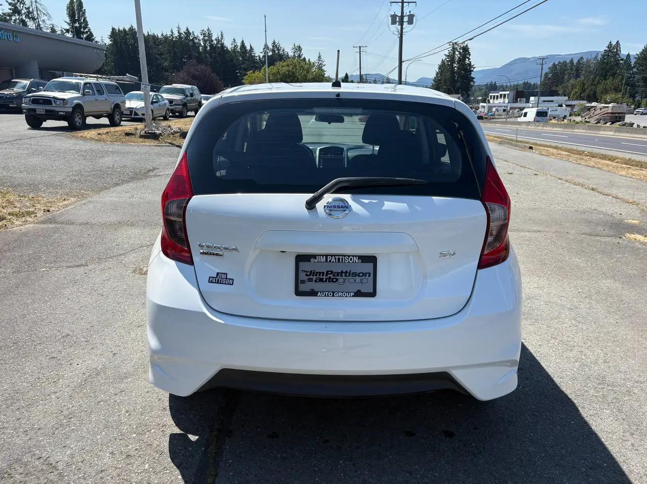 Nissan Versa photo Nissan Versa