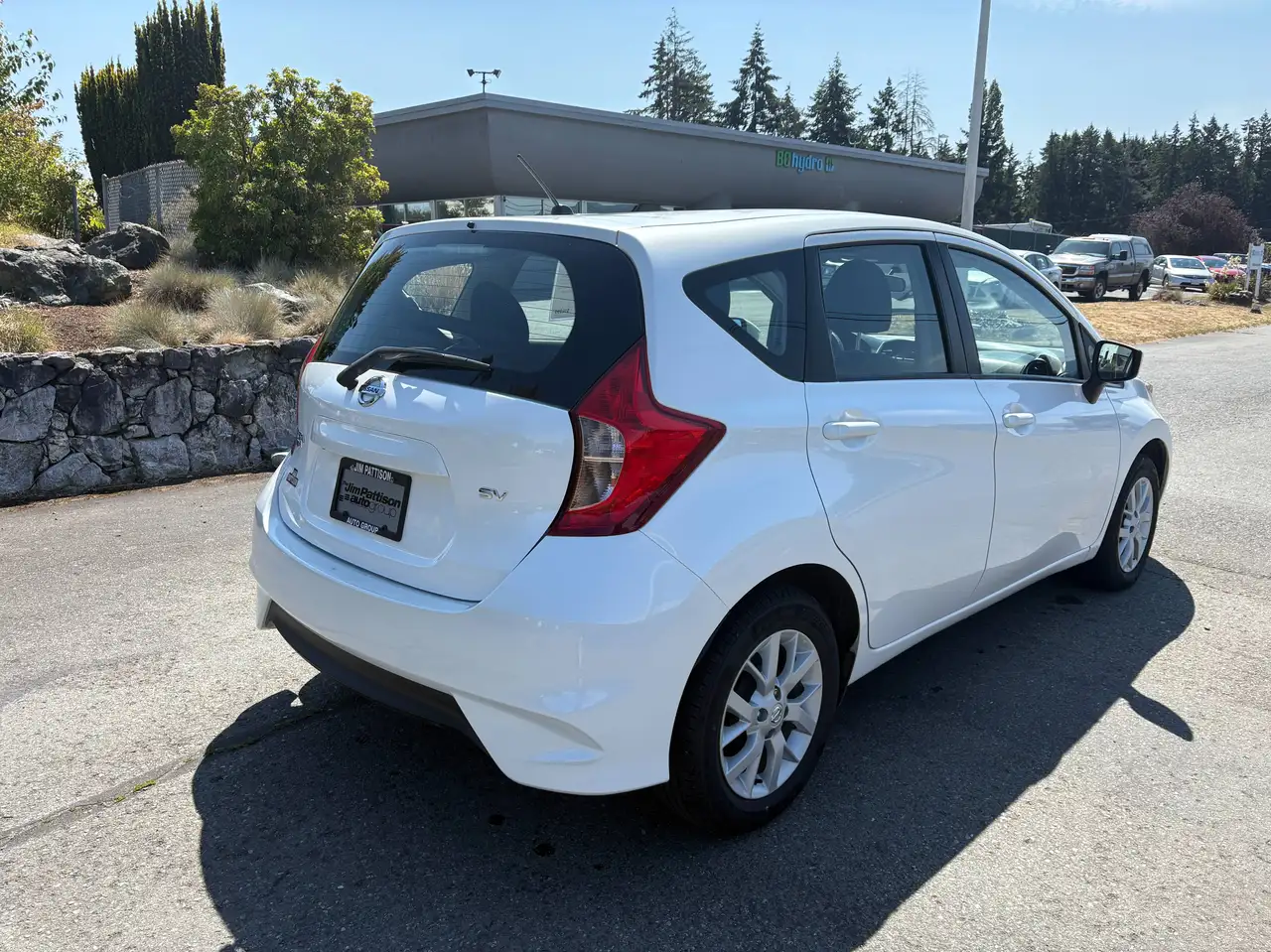 Nissan Versa photo Nissan Versa