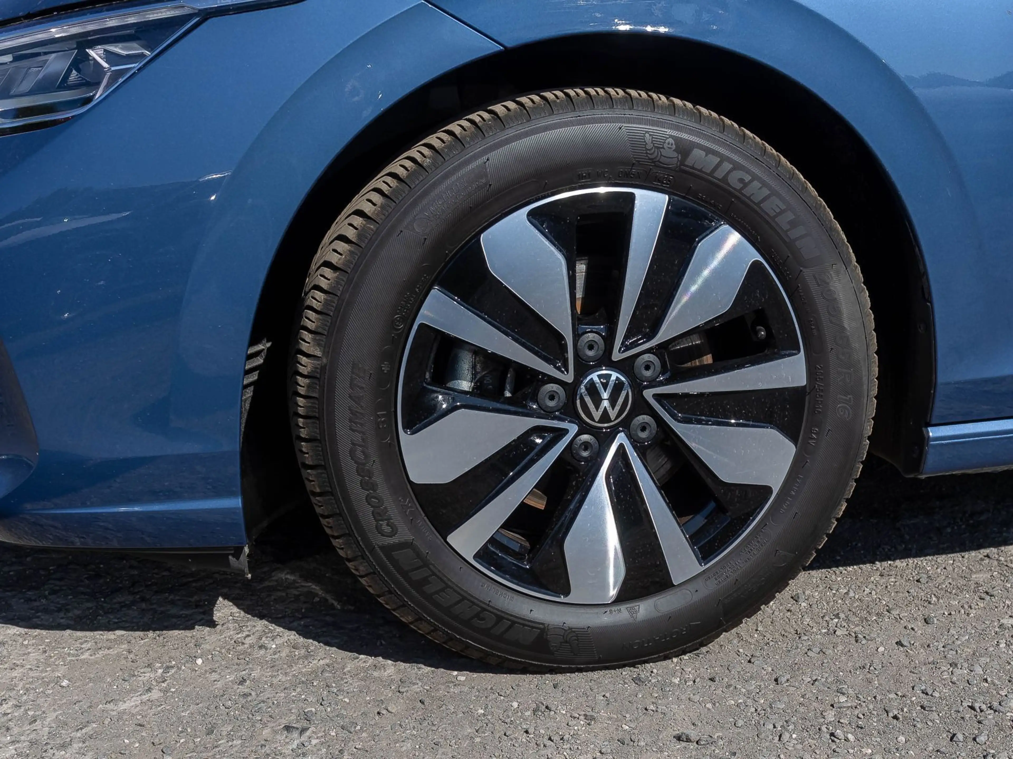 Volkswagen Golf VIII Goal 1.5 eTSI DSG Navi Matrix ACC AHK — photo 11