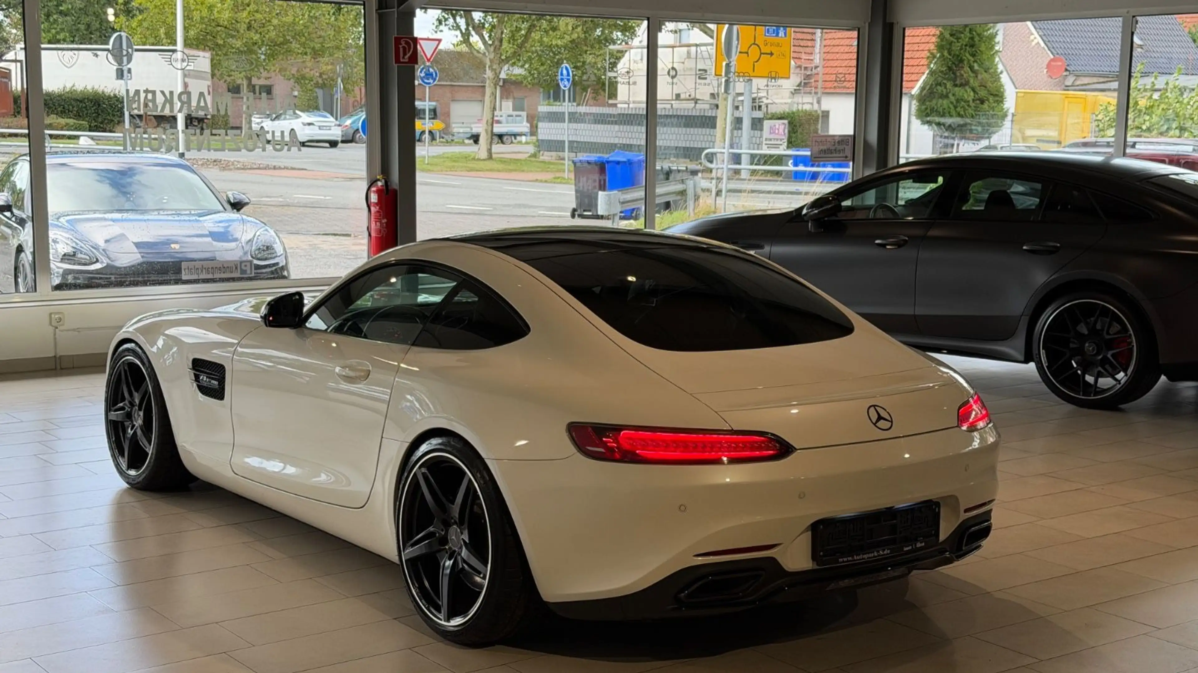 Mercedes-Benz AMG GT Coupe | SPORT-AGA | 36.700 KM | 2.HAND — photo 11
