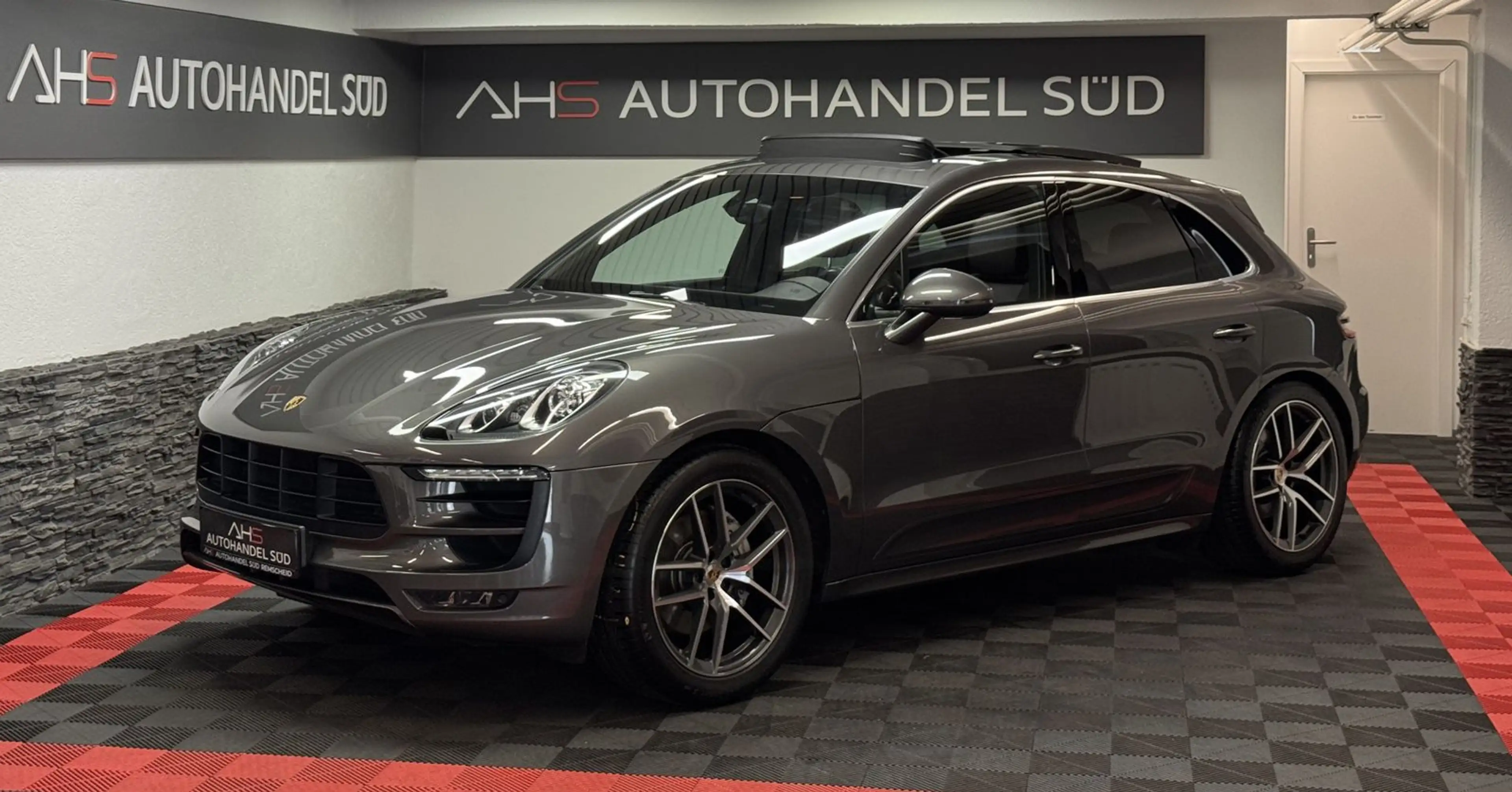 Porsche Macan S*SPORT DESIGN*PANO*LUFT*KAMERA*