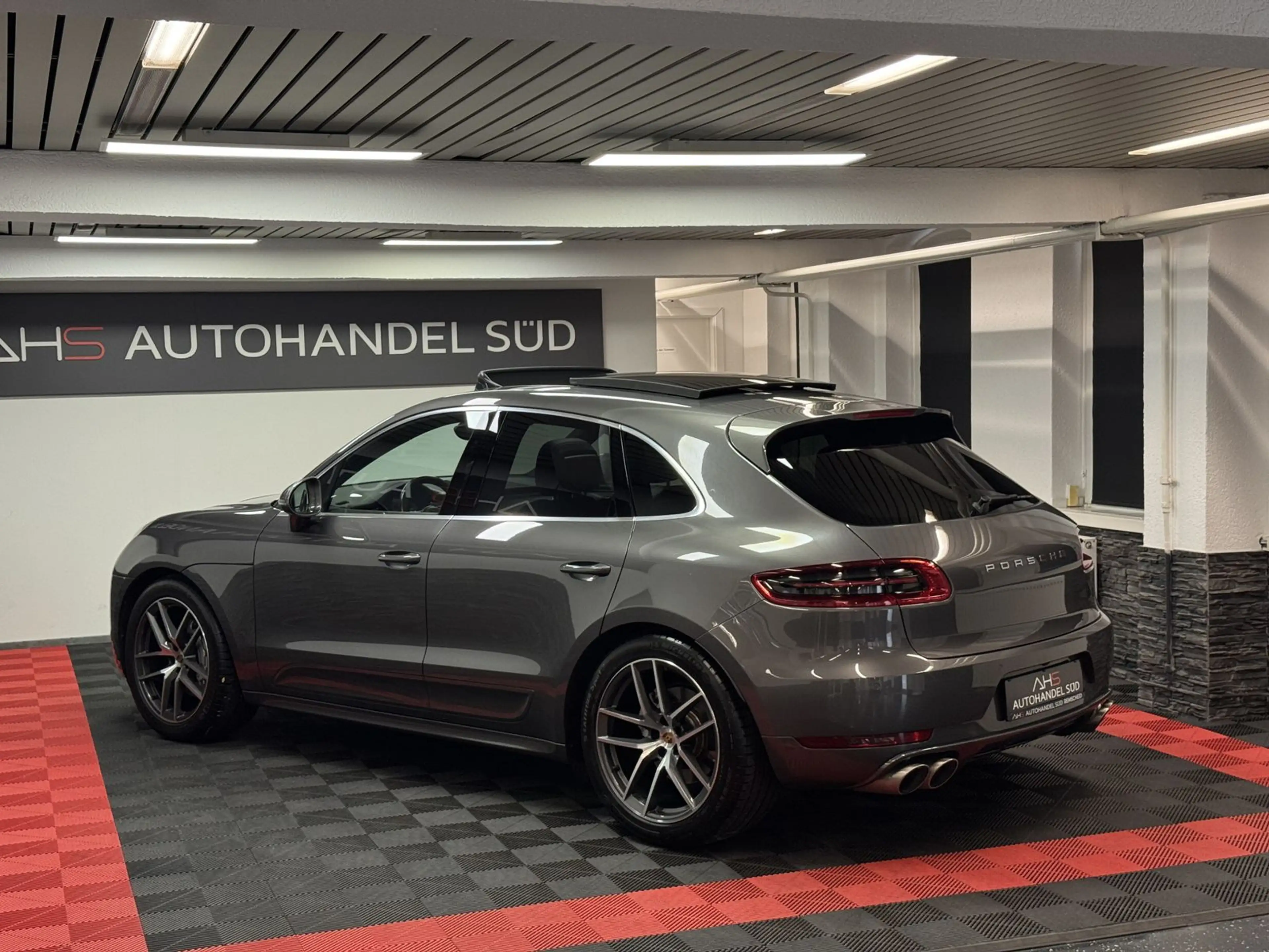 Porsche Macan S*SPORT DESIGN*PANO*LUFT*KAMERA* — photo 4