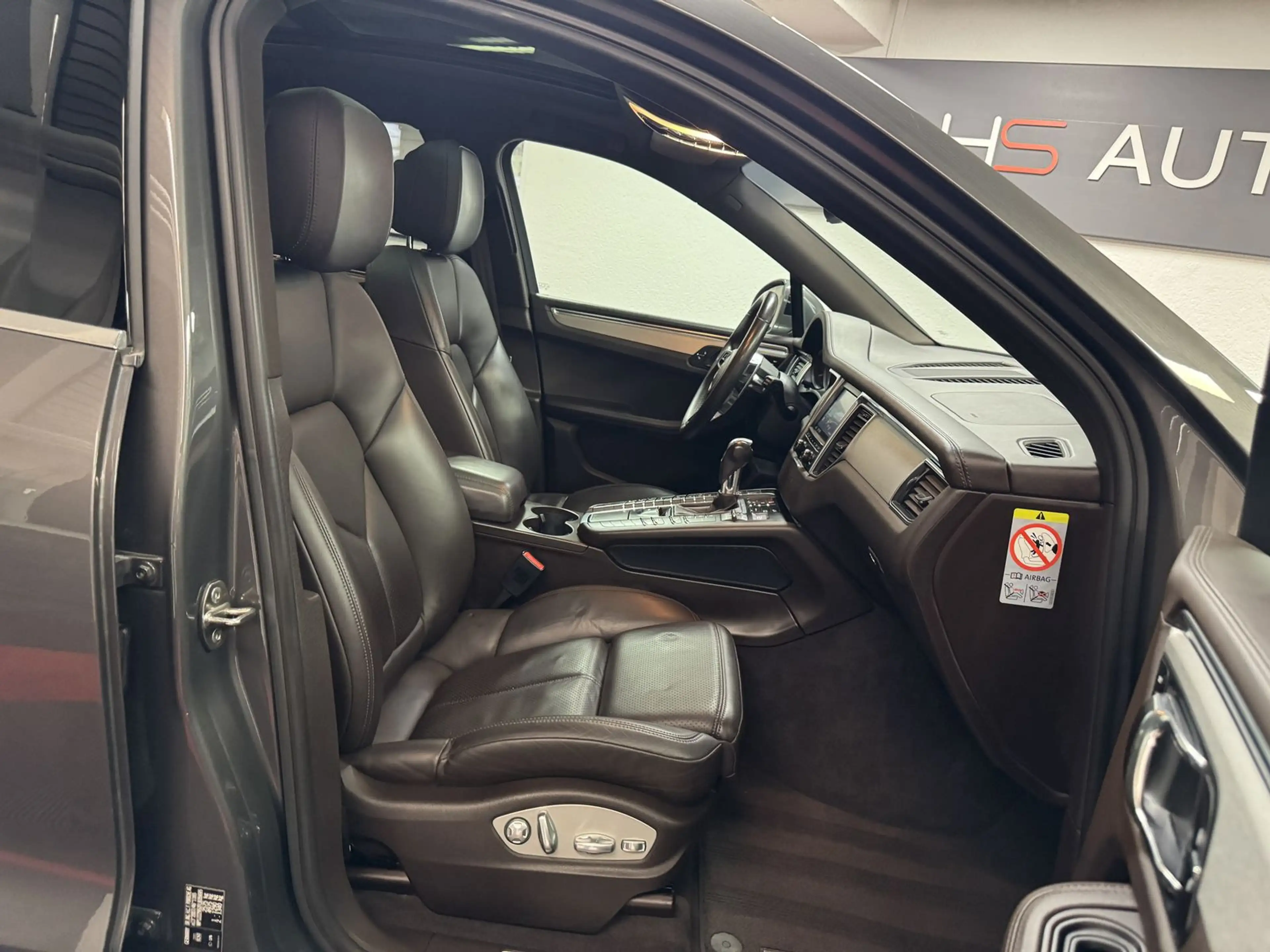Porsche Macan S*SPORT DESIGN*PANO*LUFT*KAMERA* — photo 10