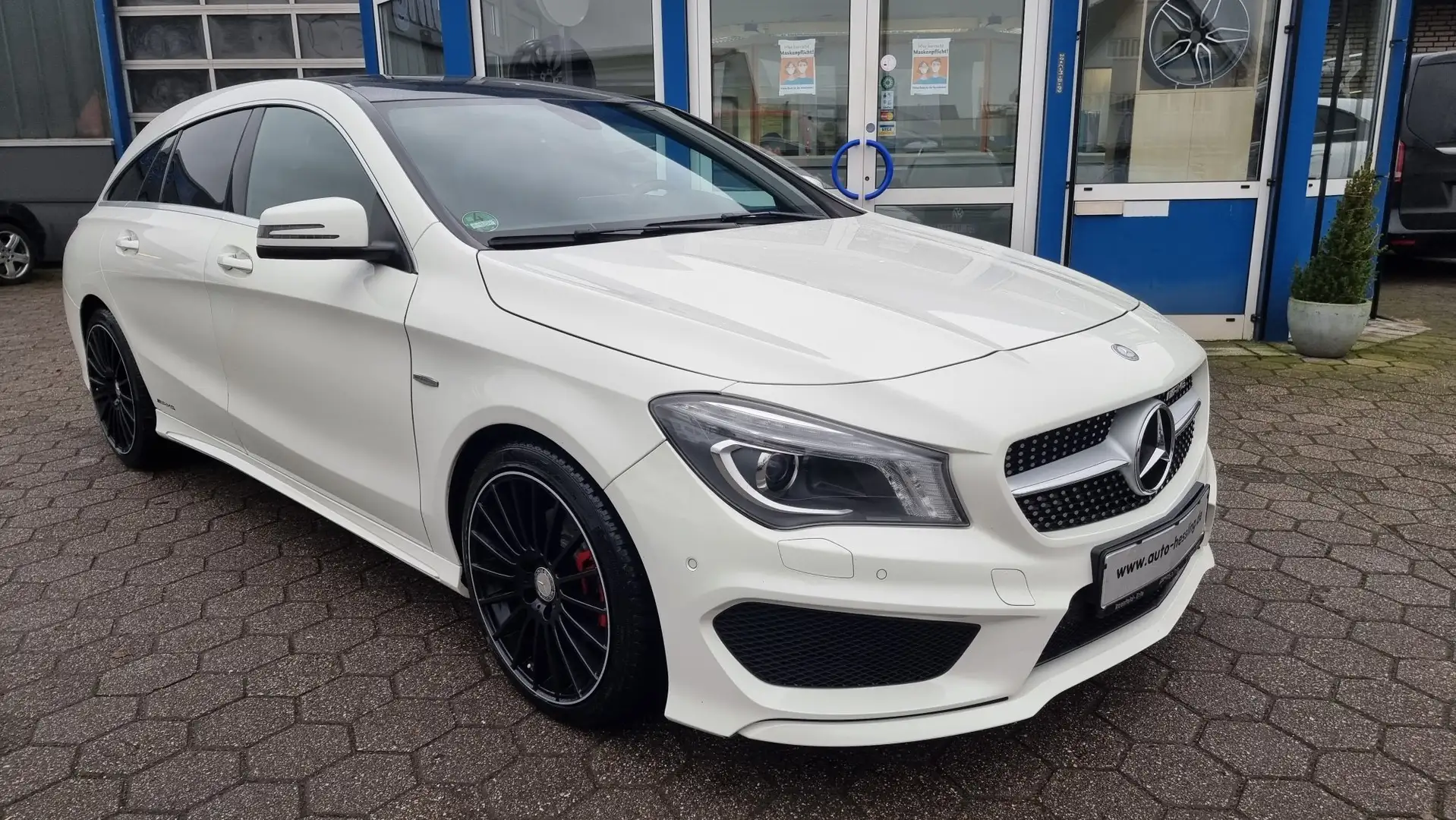 Mercedes-Benz CLA 180 CLA 180 AMG Panoramadach Klimaautomatik Blanc - 1