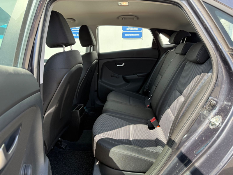 Hyundai i30 blue Classic*KLIMA*HU04/28* — photo 11