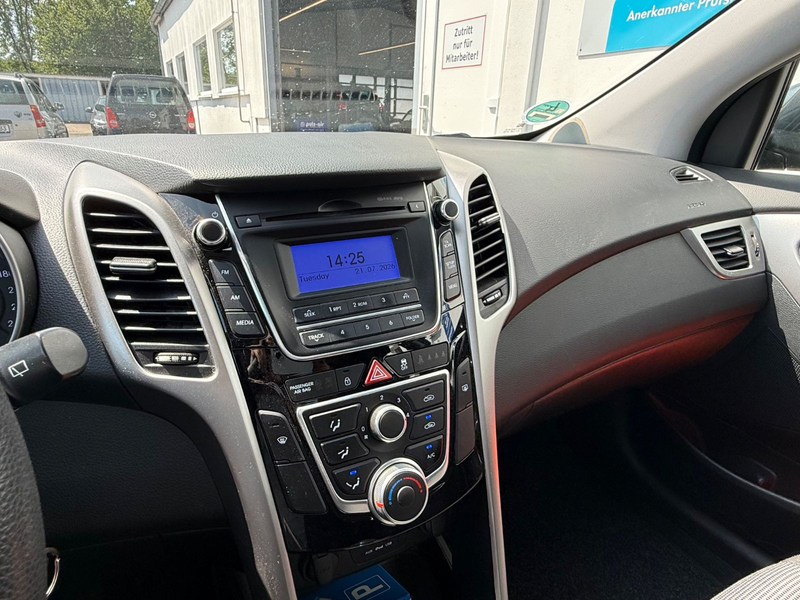Hyundai i30 blue Classic*KLIMA*HU04/28* — photo 9