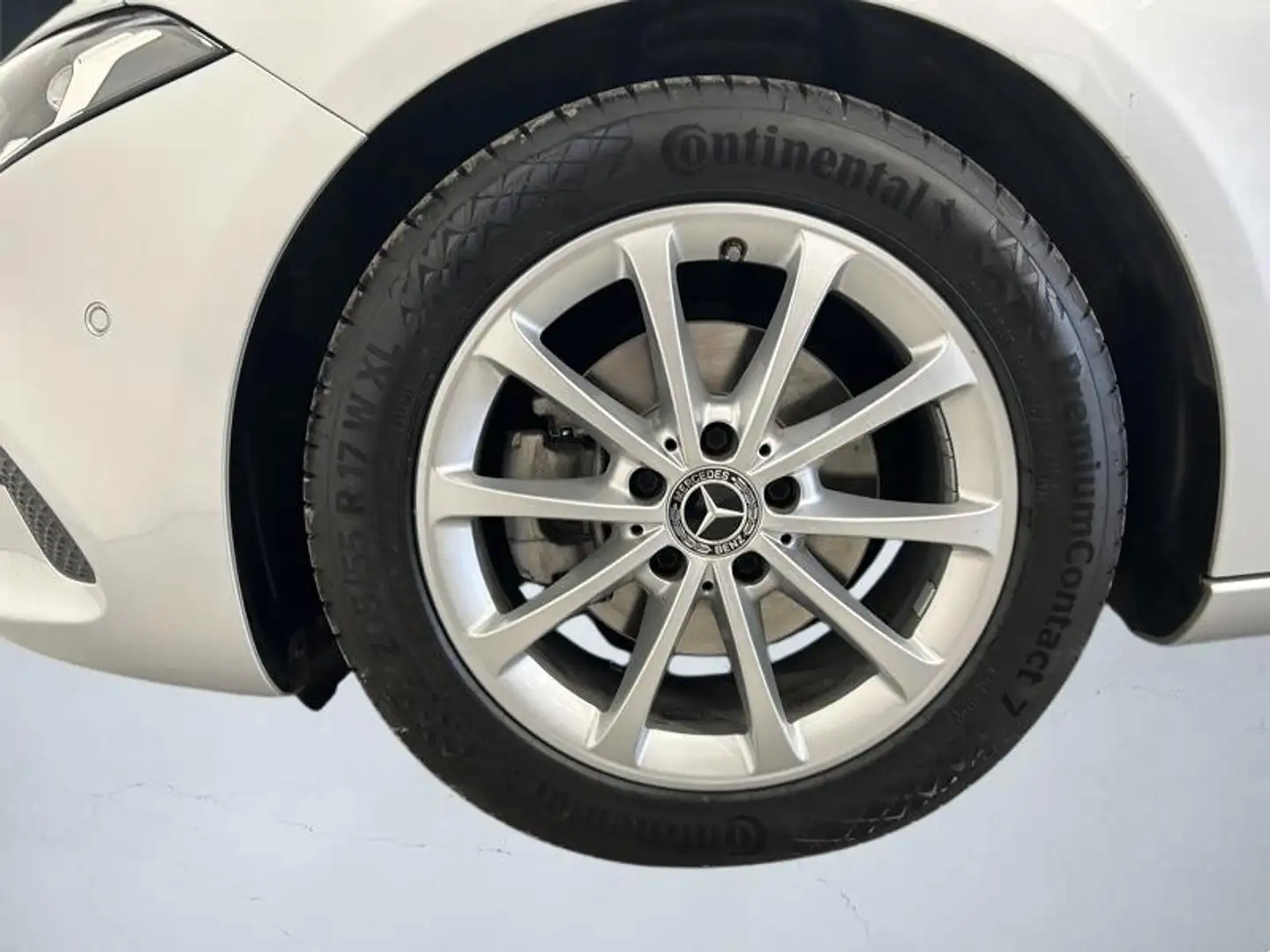 Mercedes-Benz A 180 Progressive Gris - 1