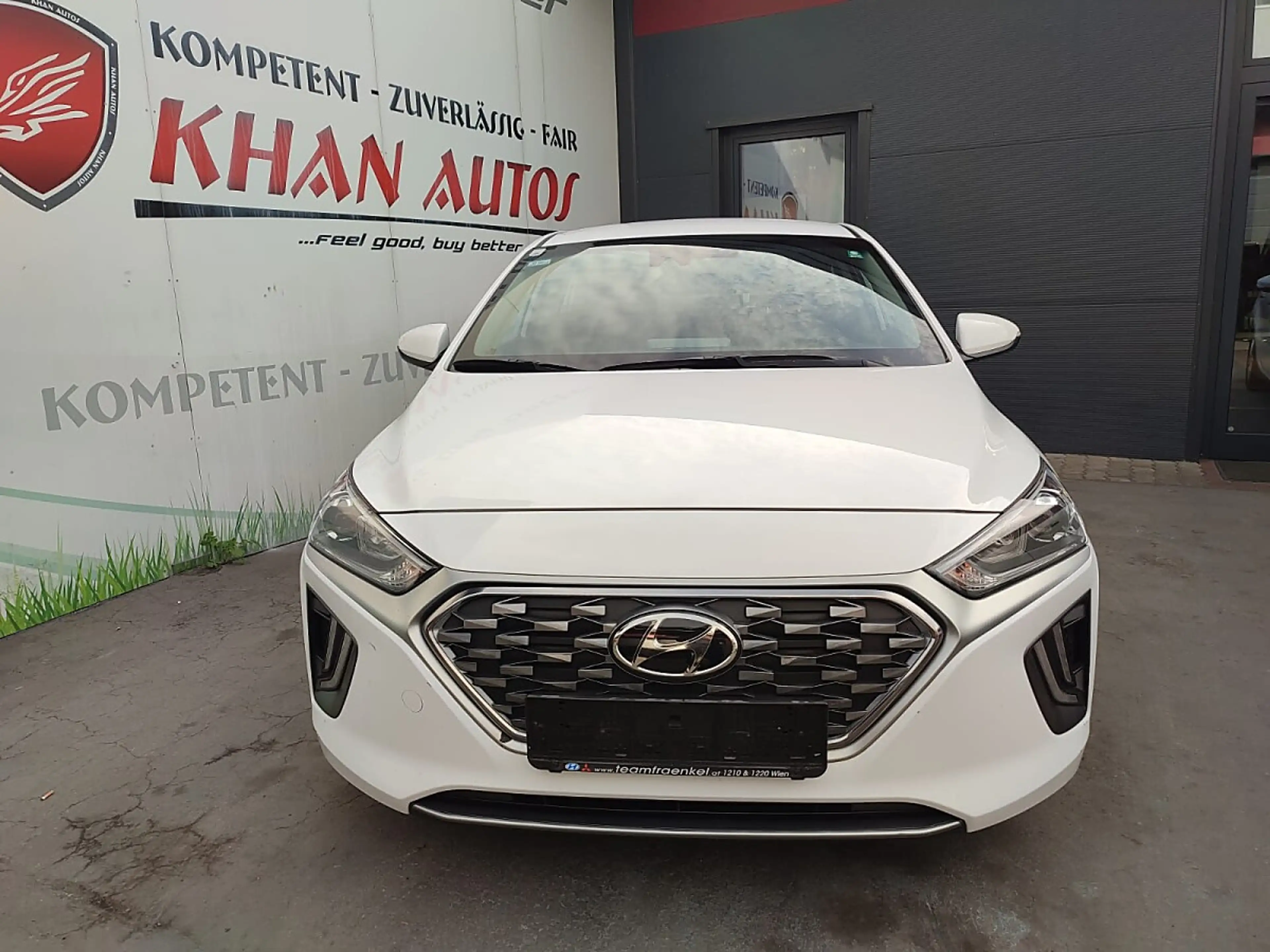 Hyundai IONIQ Ioniq 1,6 GDi Plug-In PHEV Level 3 DCT Aut. *Ta... — photo 2