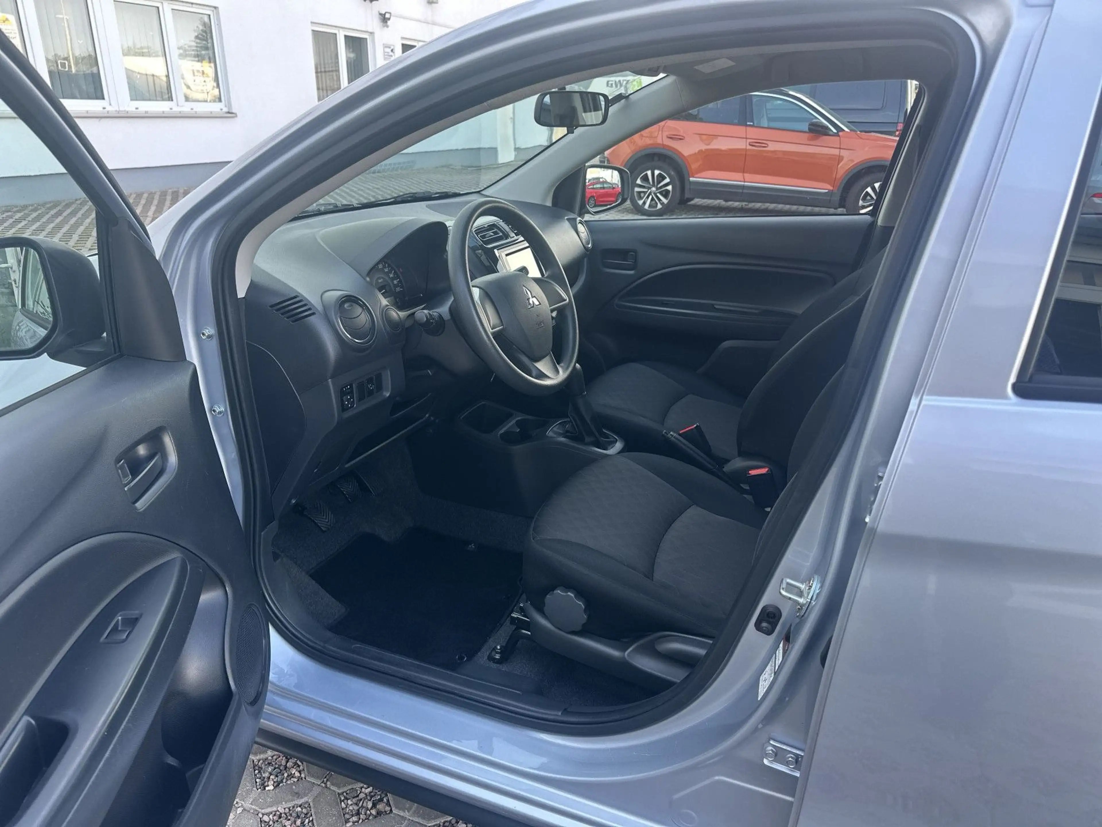 Mitsubishi Space Star Select/5 Jahre Garantie ab EZ — photo 7