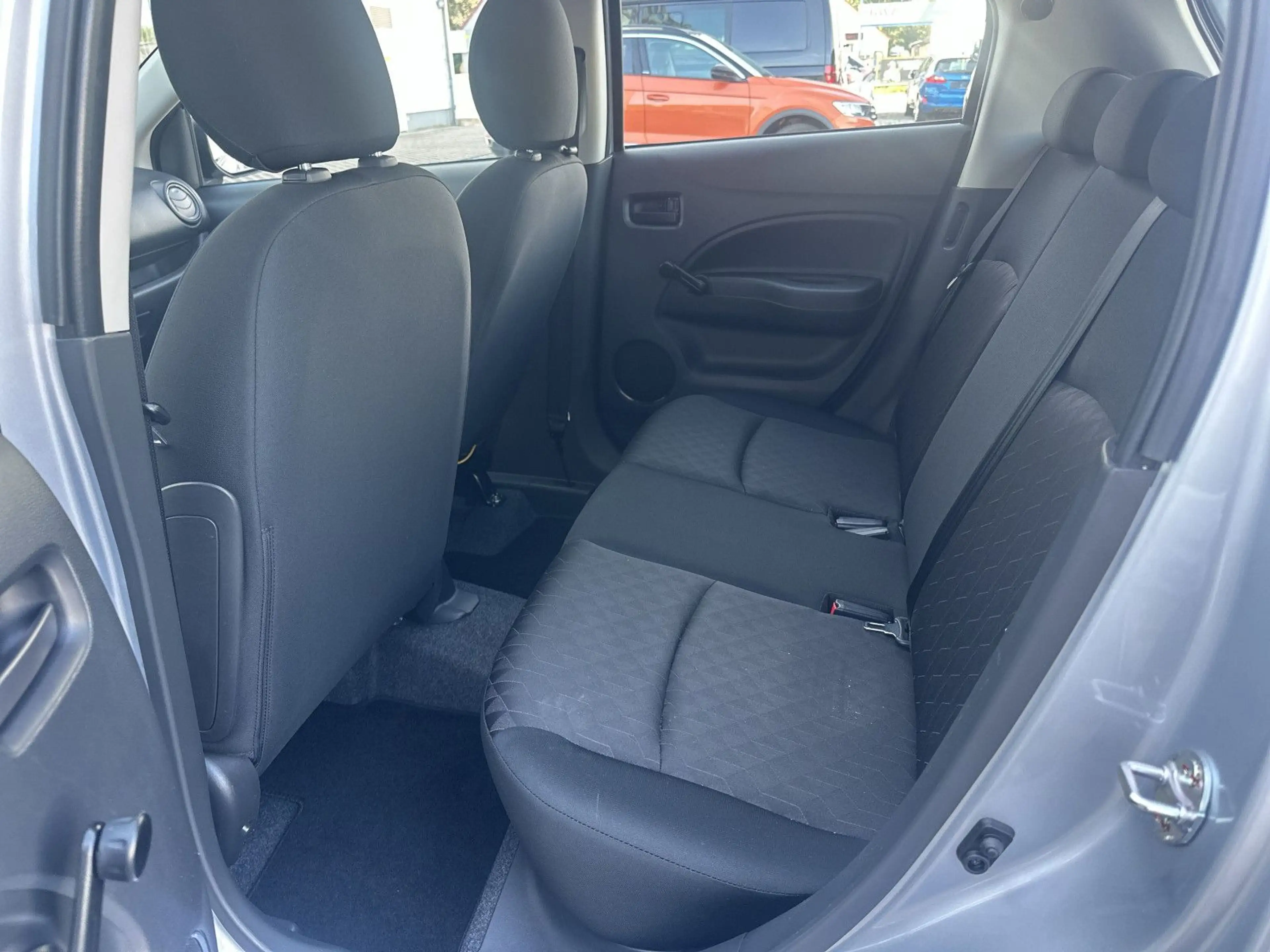 Mitsubishi Space Star Select/5 Jahre Garantie ab EZ — photo 9