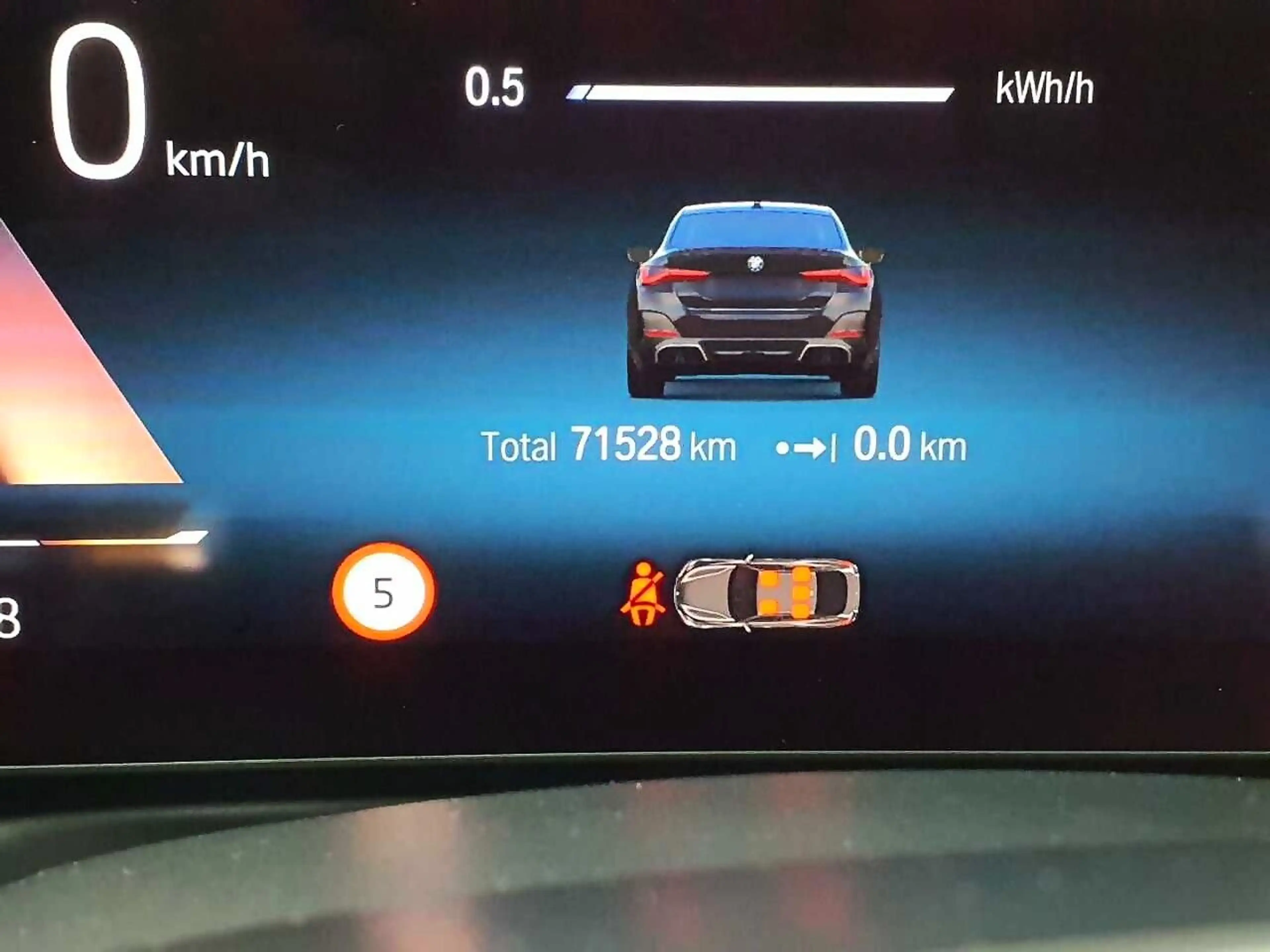 BMW i4 - M50 i xDrive LED*LEDER*SKY*AHK*RFK*TEMPOMAT — photo 9