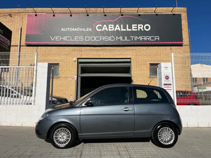 Lancia Ypsilon 1.2 8v Argento 2006, foto 5