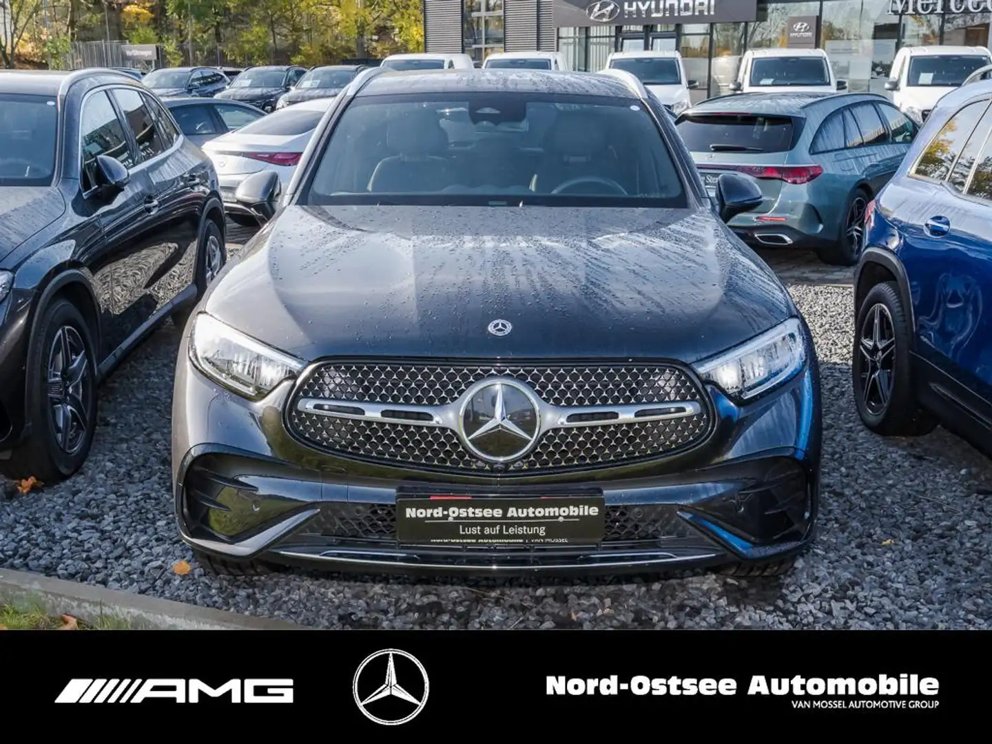 Mercedes-Benz GLC 300 d 4M AMG KAMERA DISTRONIC KEYLESS LED Grau - 2