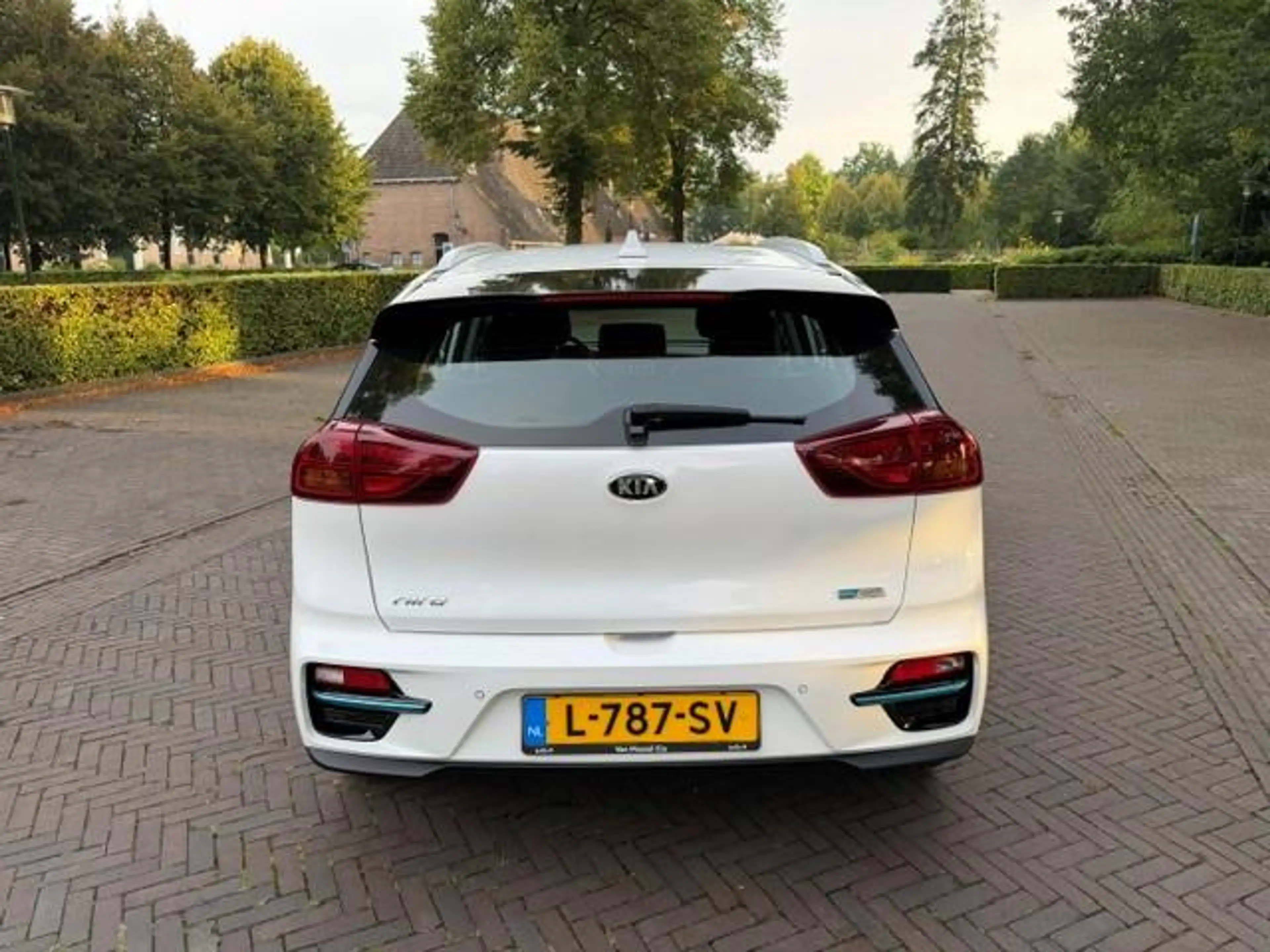 Kia e-Niro Dynamicline 64kWh SOH 100% Warmtepomp/Acarplay/Nav — photo 23