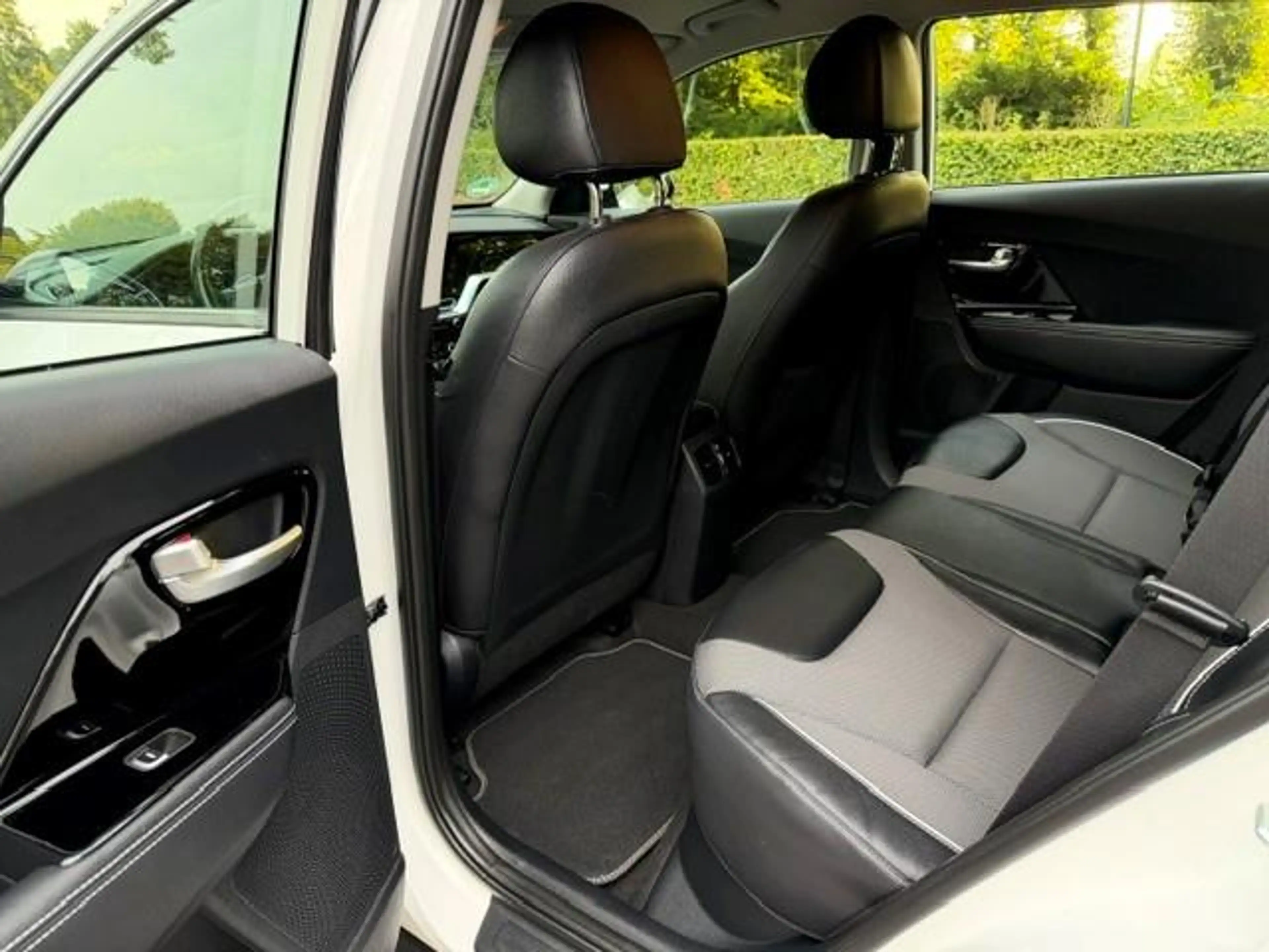 Kia e-Niro Dynamicline 64kWh SOH 100% Warmtepomp/Acarplay/Nav — photo 7