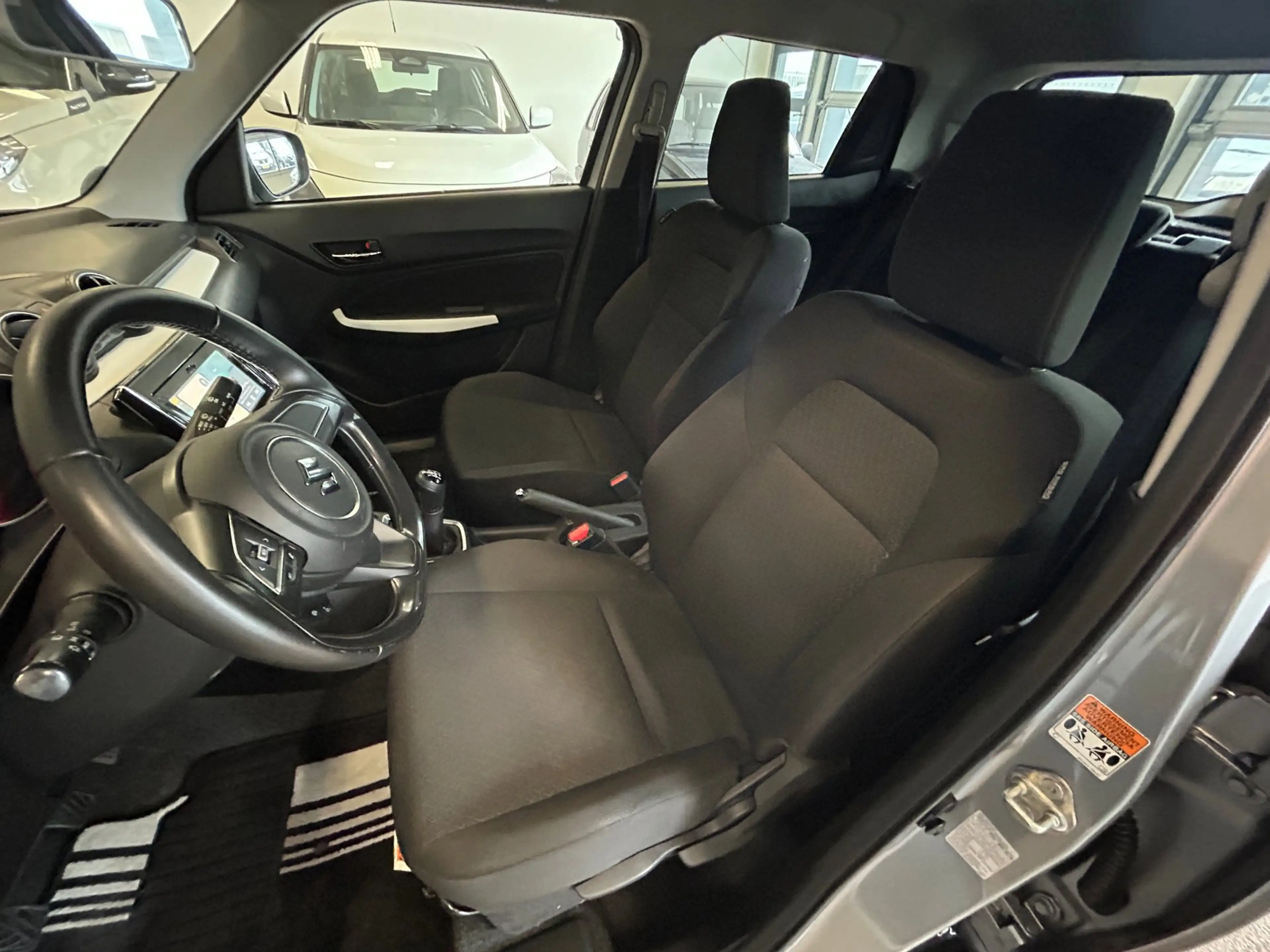 Suzuki Swift 1.2 Select Smart Hybrid Sportline | Navi| Carplay| — photo 22