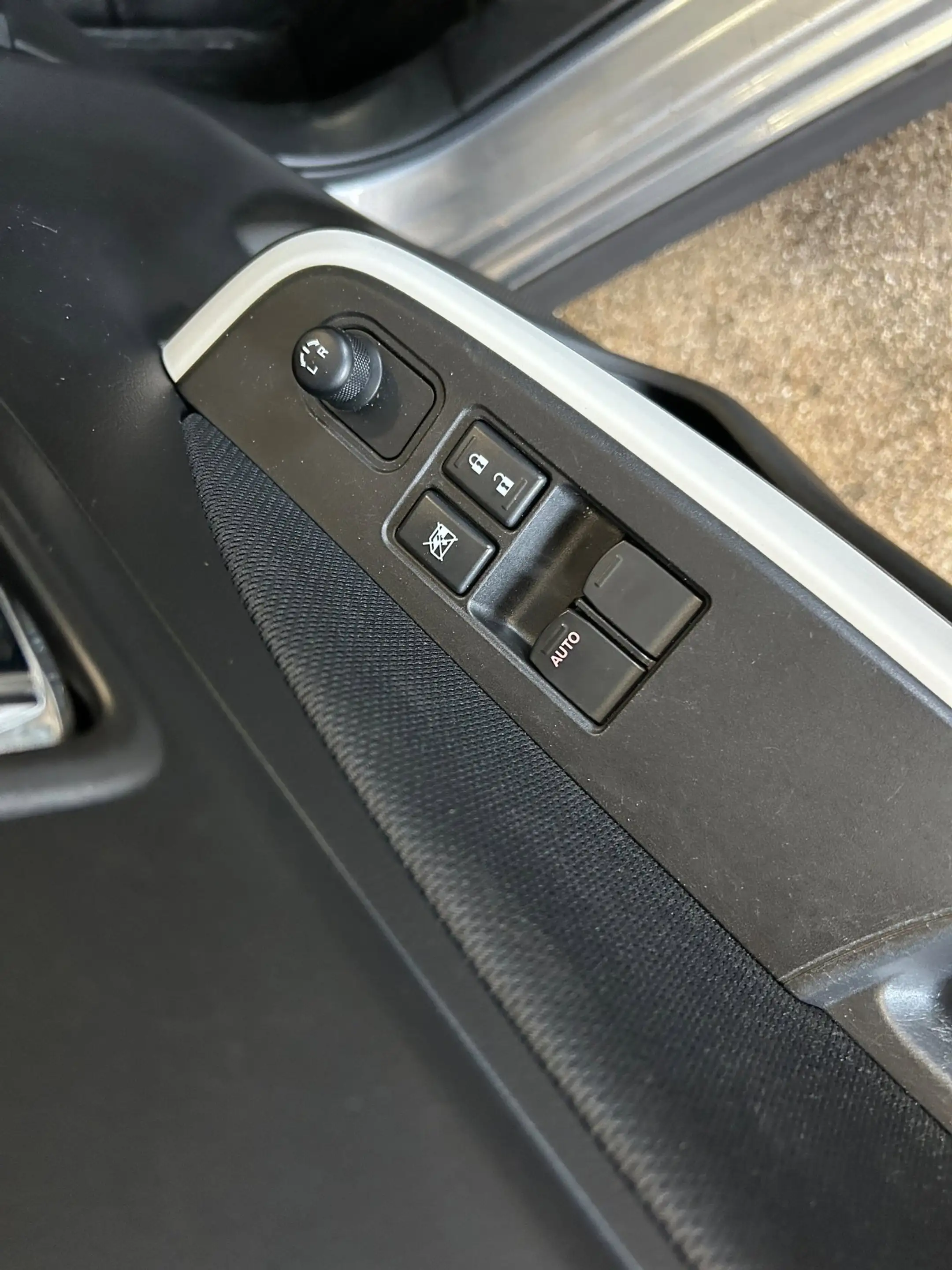 Suzuki Swift 1.2 Select Smart Hybrid Sportline | Navi| Carplay| — photo 13