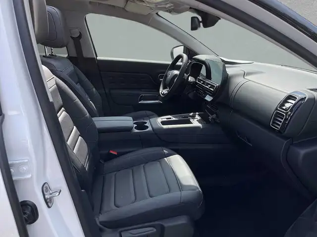 Citroen C5 Aircross view 3