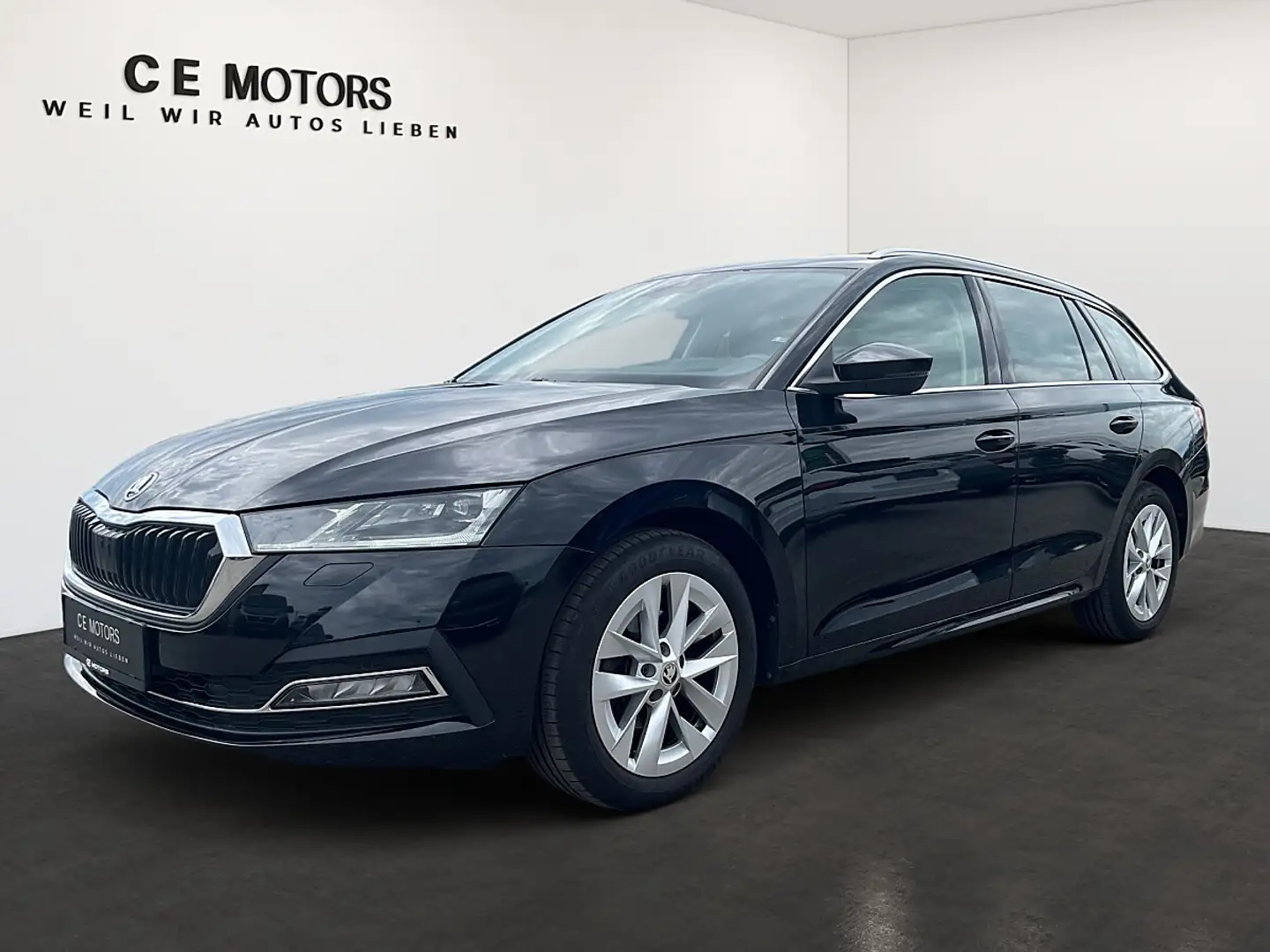 Skoda Octavia Combi 2,0 TDI Style DSG Schwarz - 1