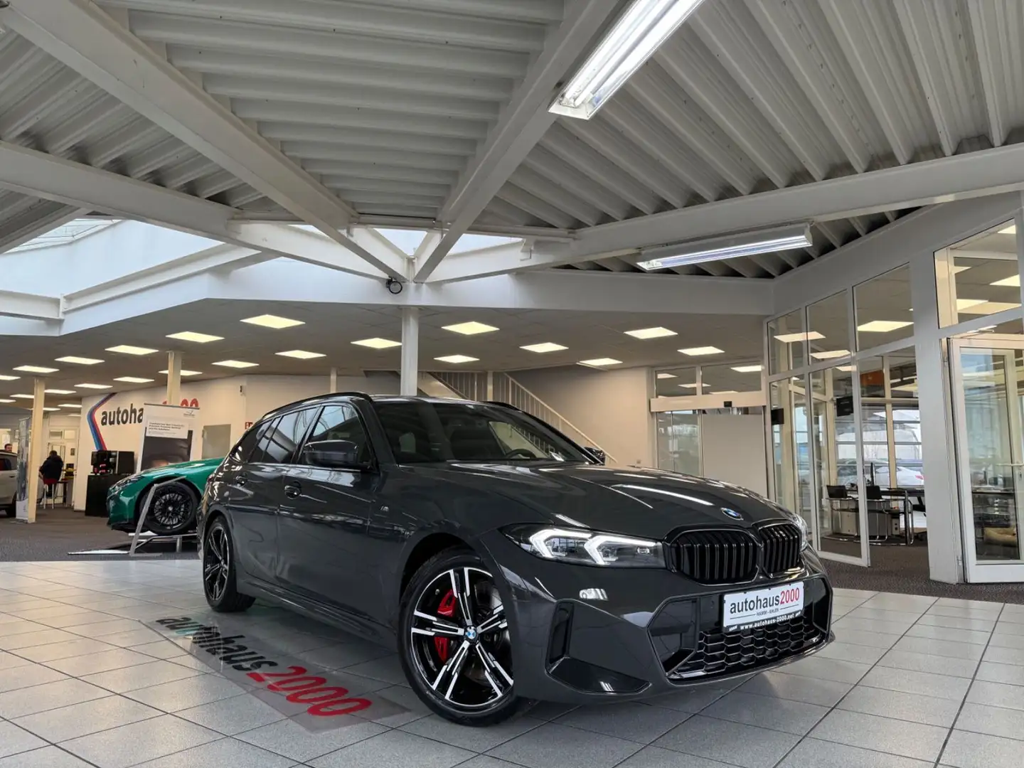 BMW 320 d M Sportpaket AUT./LED/HUD/360°/PANO/H&K Gris - 1