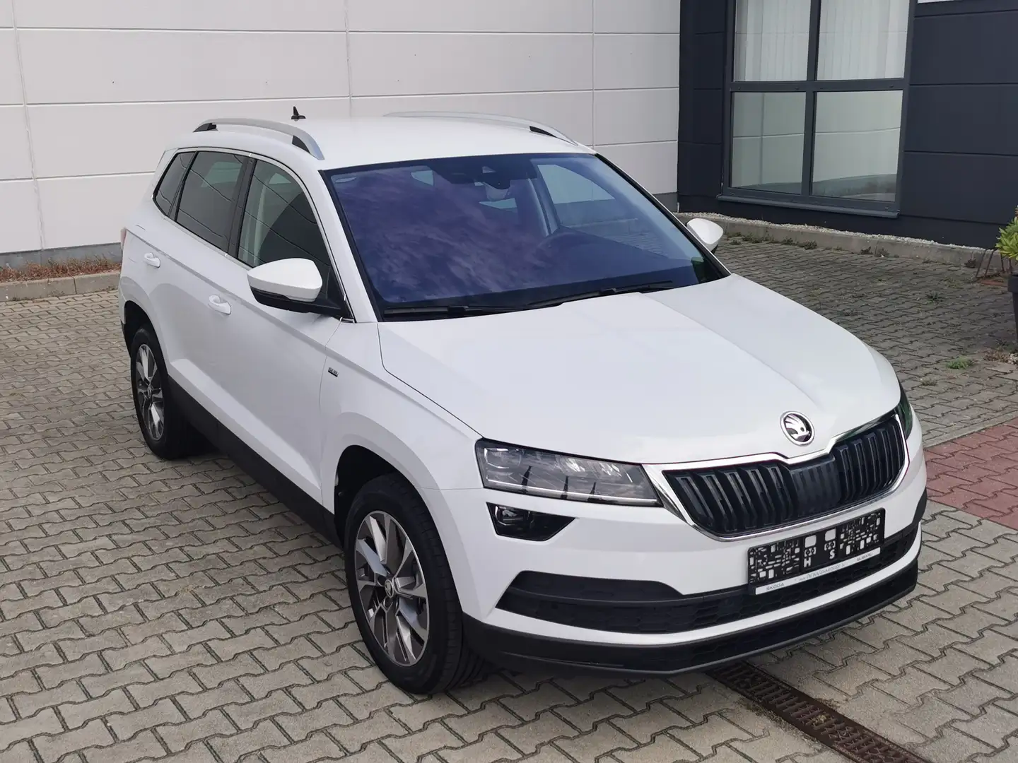 Skoda Karoq Clever Weiß - 2