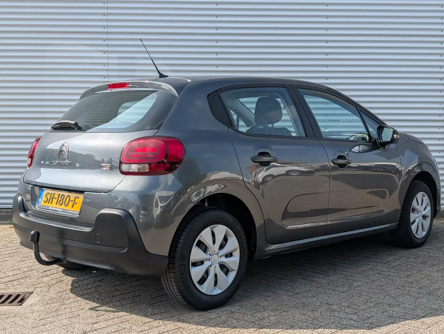 Citroen C3 Feel 1.2 83pk | NAVI | CLIMA | PARKEERHULP | TREKH Gris - 2