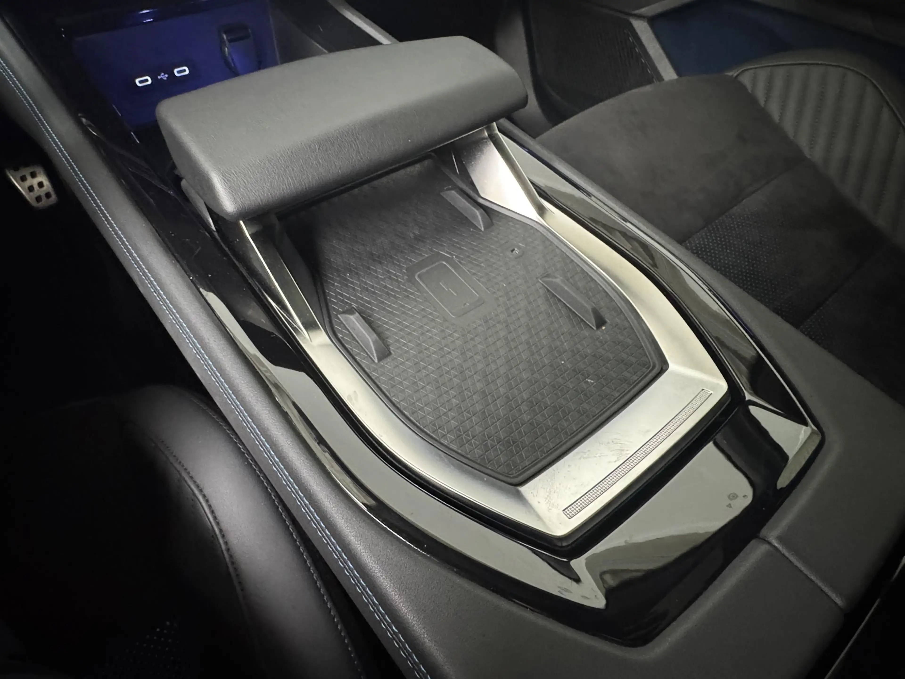 Renault Rafale 1.2 E-Tech full hybrid 200 Esprit Alpine | Navigat — photo 42