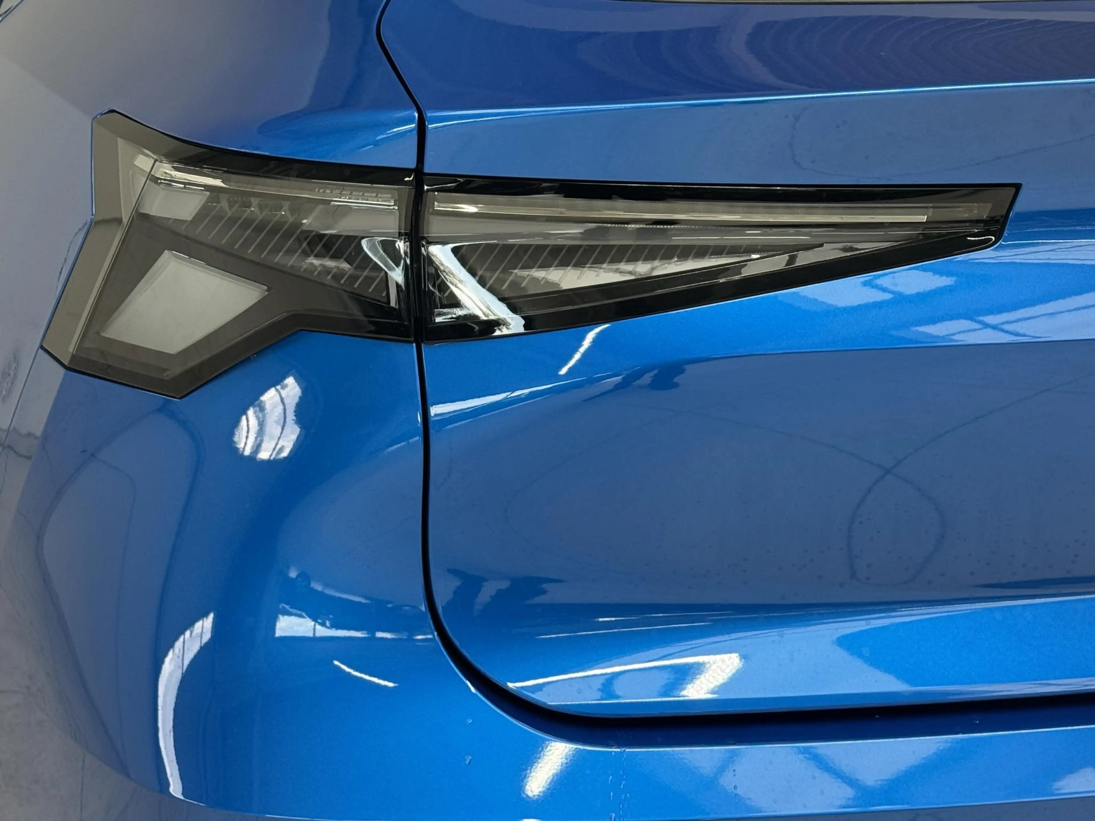 Renault Rafale 1.2 E-Tech full hybrid 200 Esprit Alpine | Navigat — photo 30