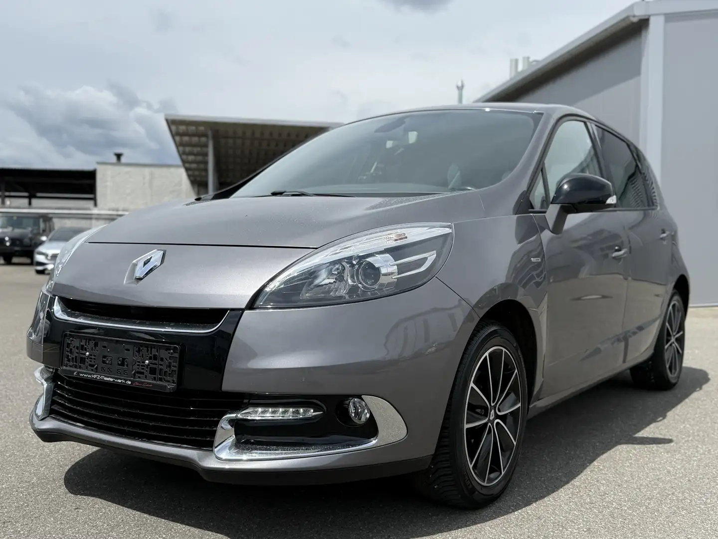 Renault Grand Scenic NAVI ** TEIL. LEDER. **Tuv Au Neu * Venık km ** Grijs - 1