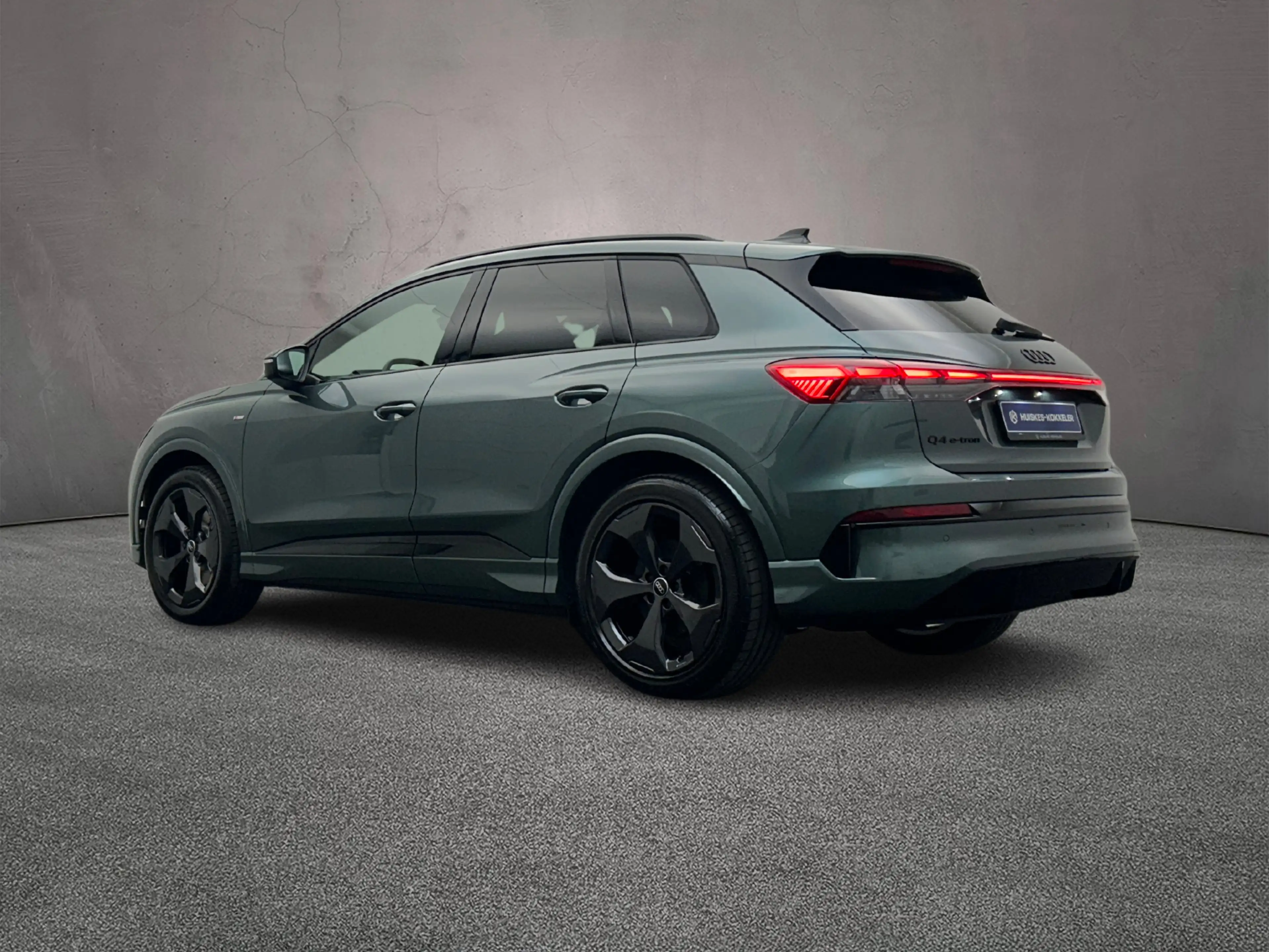 Audi Q4 e-tron e-tron performance 286pk S edition — photo 3