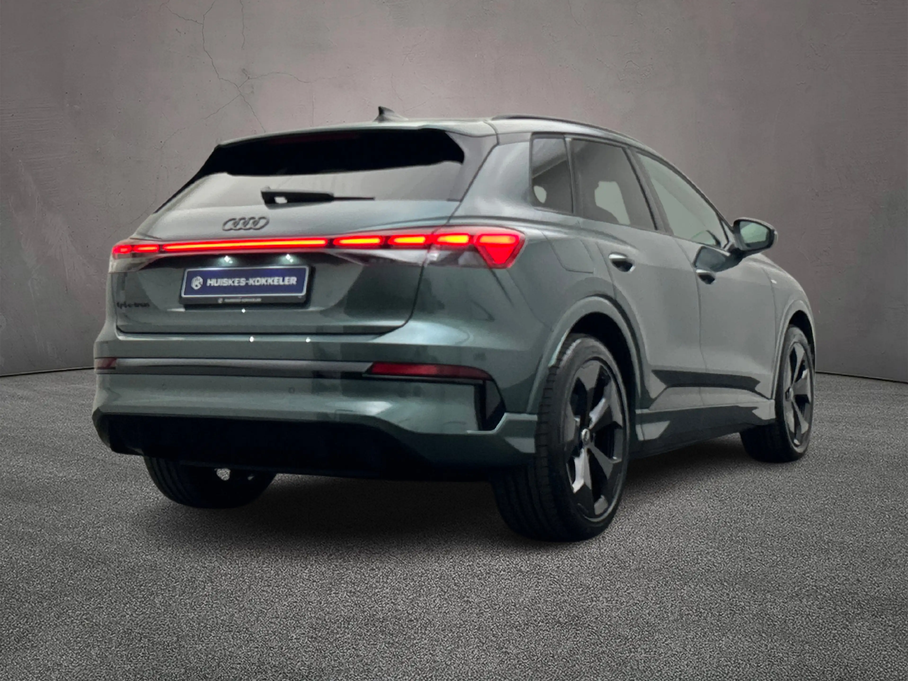 Audi Q4 e-tron e-tron performance 286pk S edition — photo 7