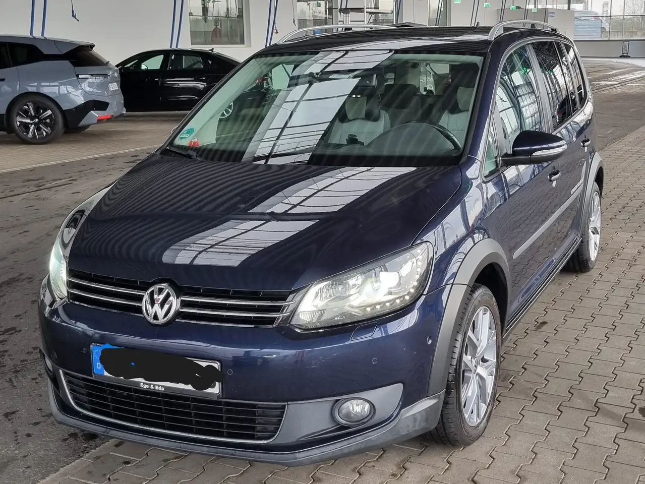 Volkswagen Cross Touran