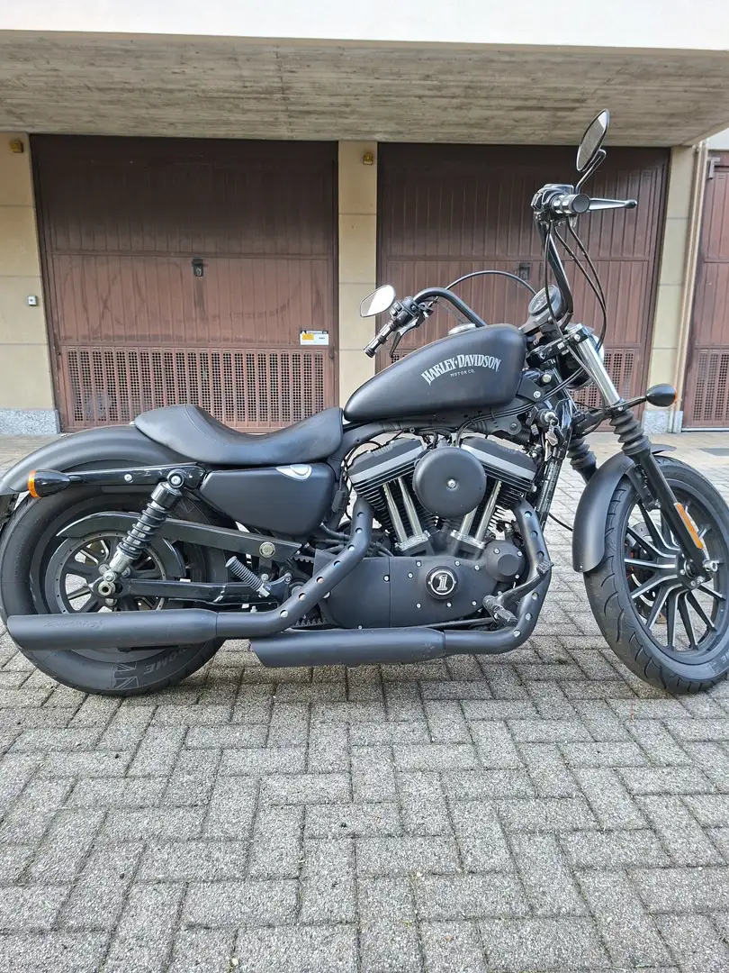 Harley-Davidson Iron 883 Czarny - 2