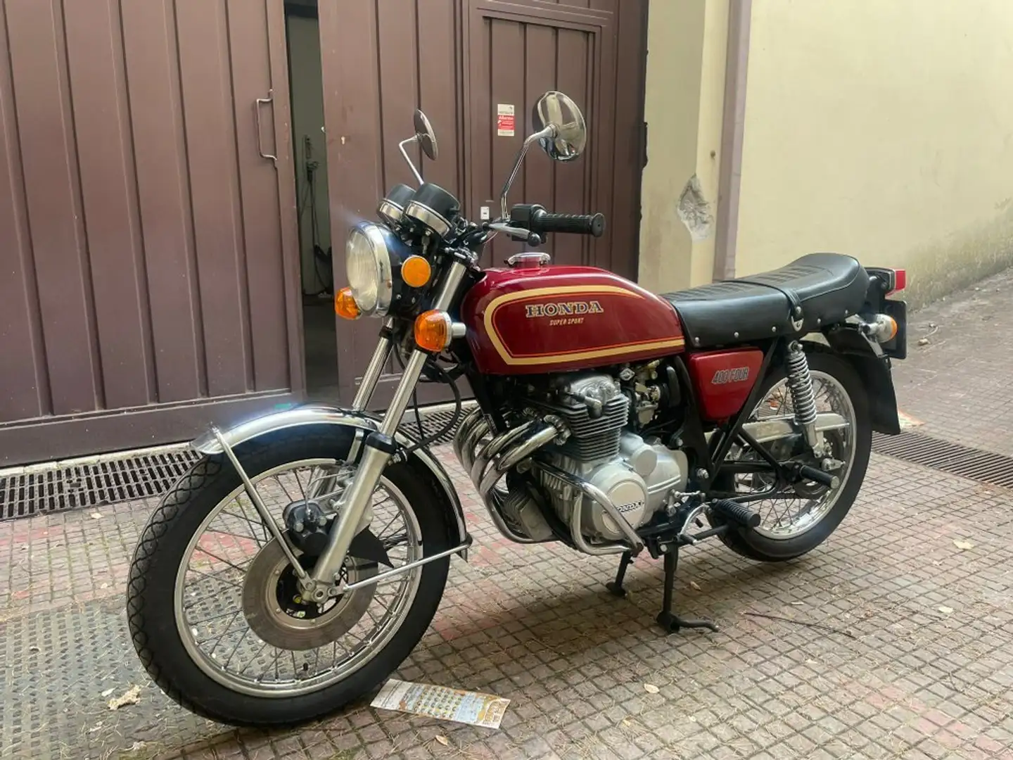 Honda CB 400 - 1