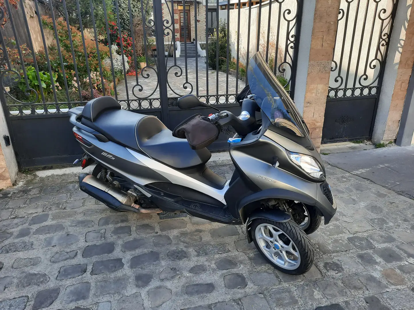 Piaggio MP3 500 Gris - 1