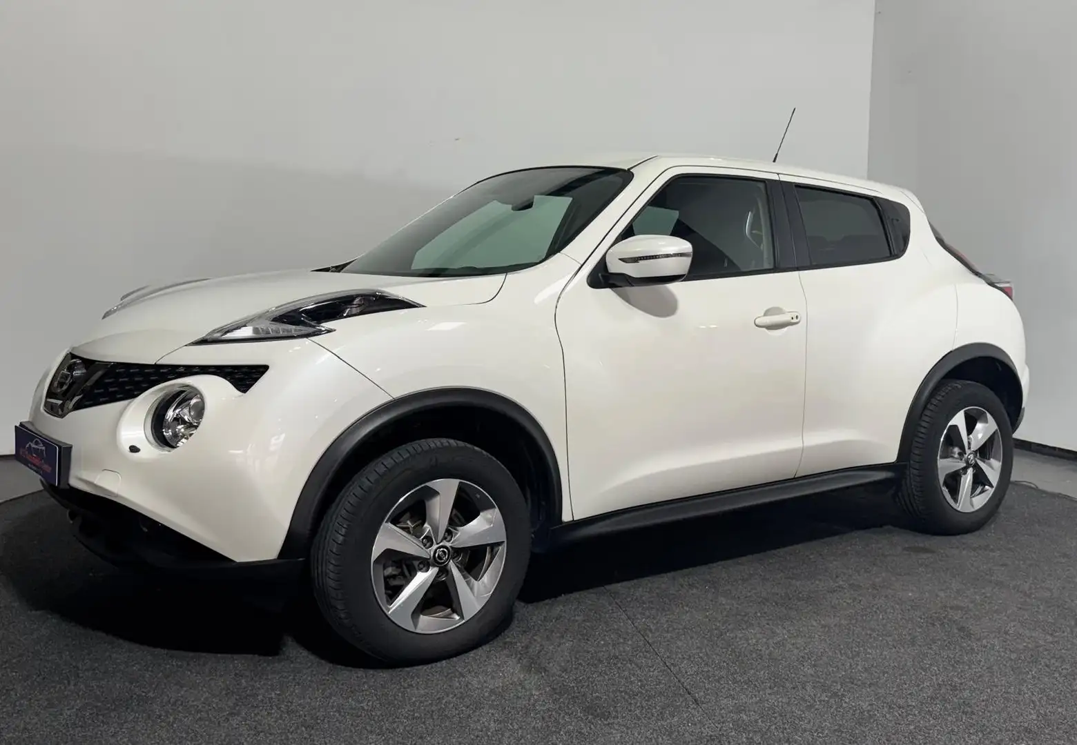 Nissan Juke 1.6i 2WD Acenta Bianco - 1