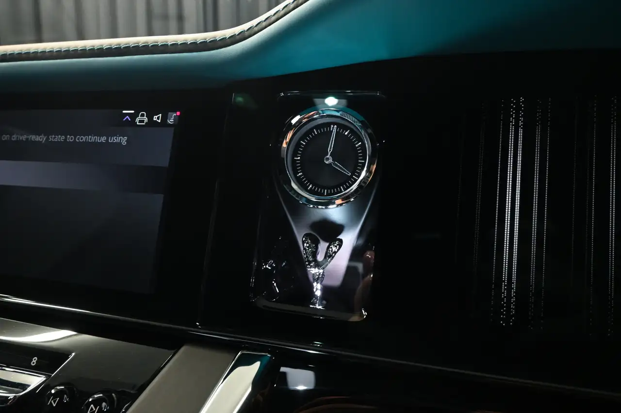 Rolls-Royce Cullinan снимка Rolls-Royce Cullinan