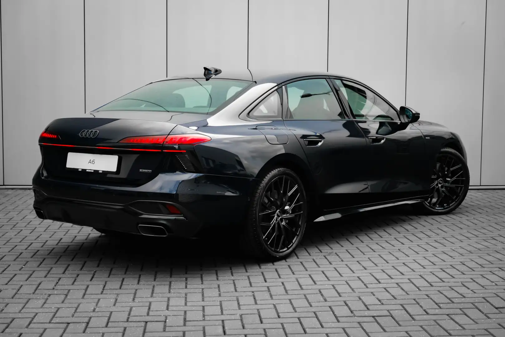 Audi A6 Limousine Pro Line, A6 (2026) Elektrisch Instelbar Blauw - 2