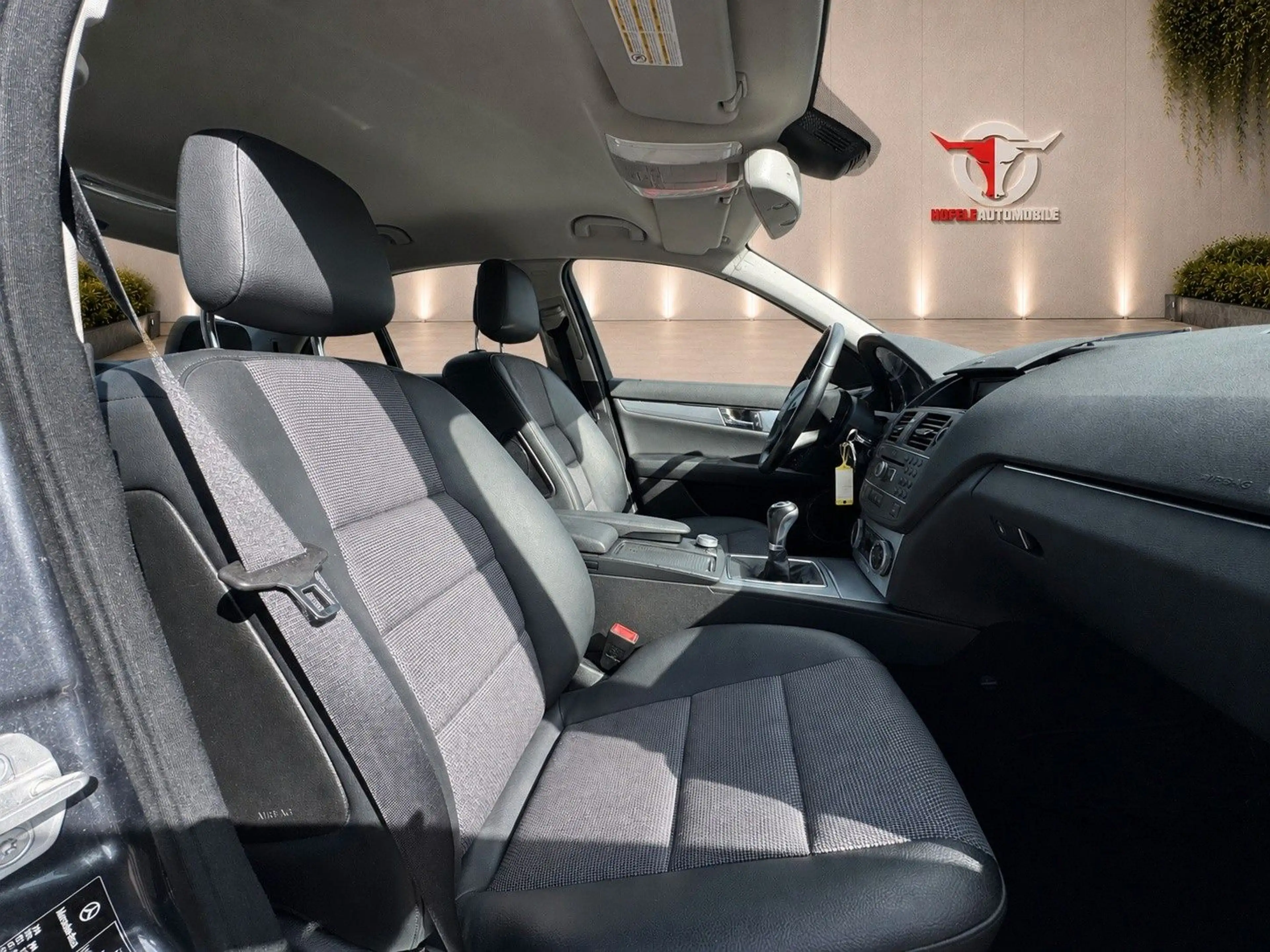 Mercedes-Benz C 180 Lim. Avantgarde*KLIMA/SHZ/TEILLEDER/TEMPO* — photo 11