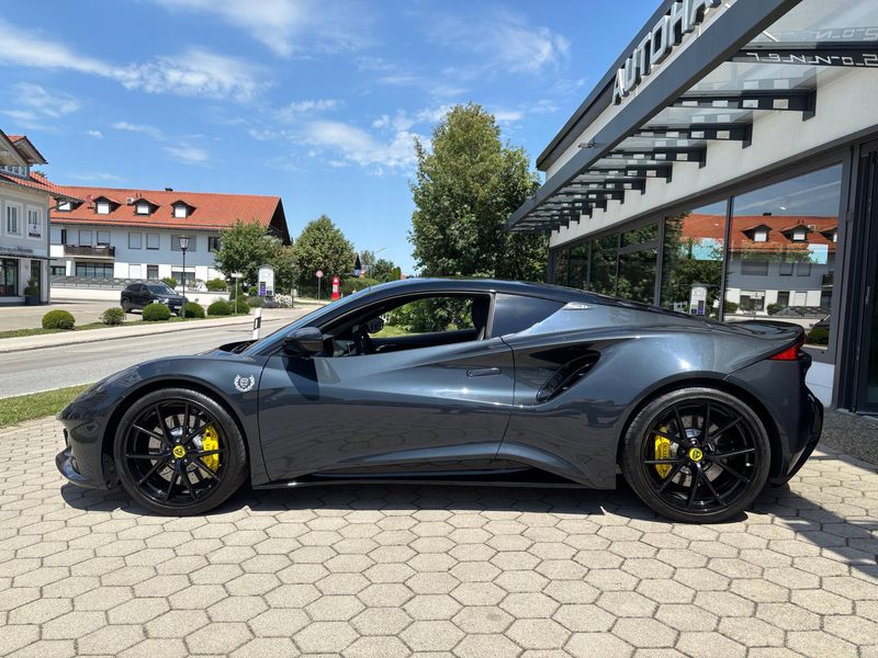 Lotus Emira Emira V6 First Edition BLACK PACK 6-GANG-HANDSCHALTUNG — photo 2